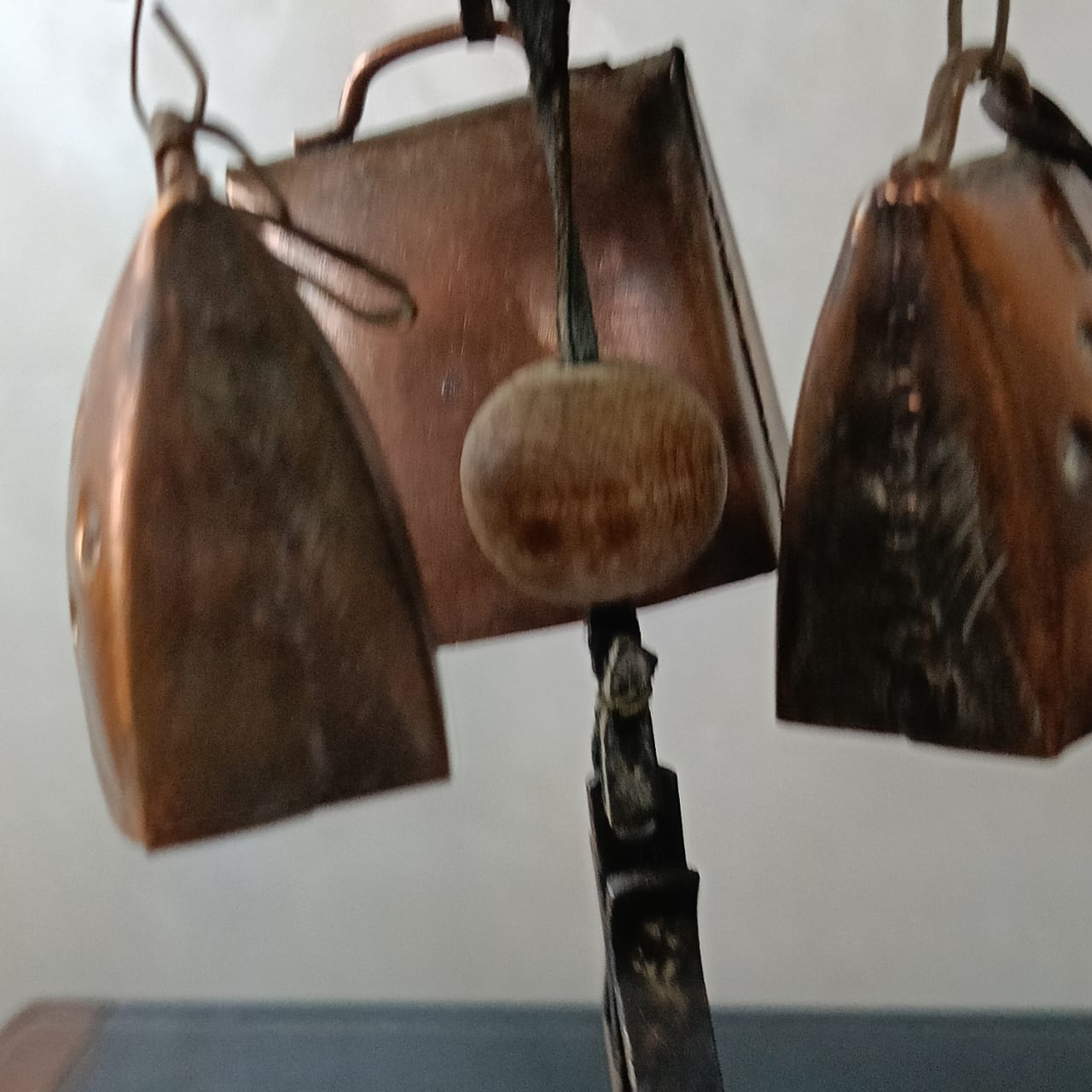 جرس نحاس أنتيك