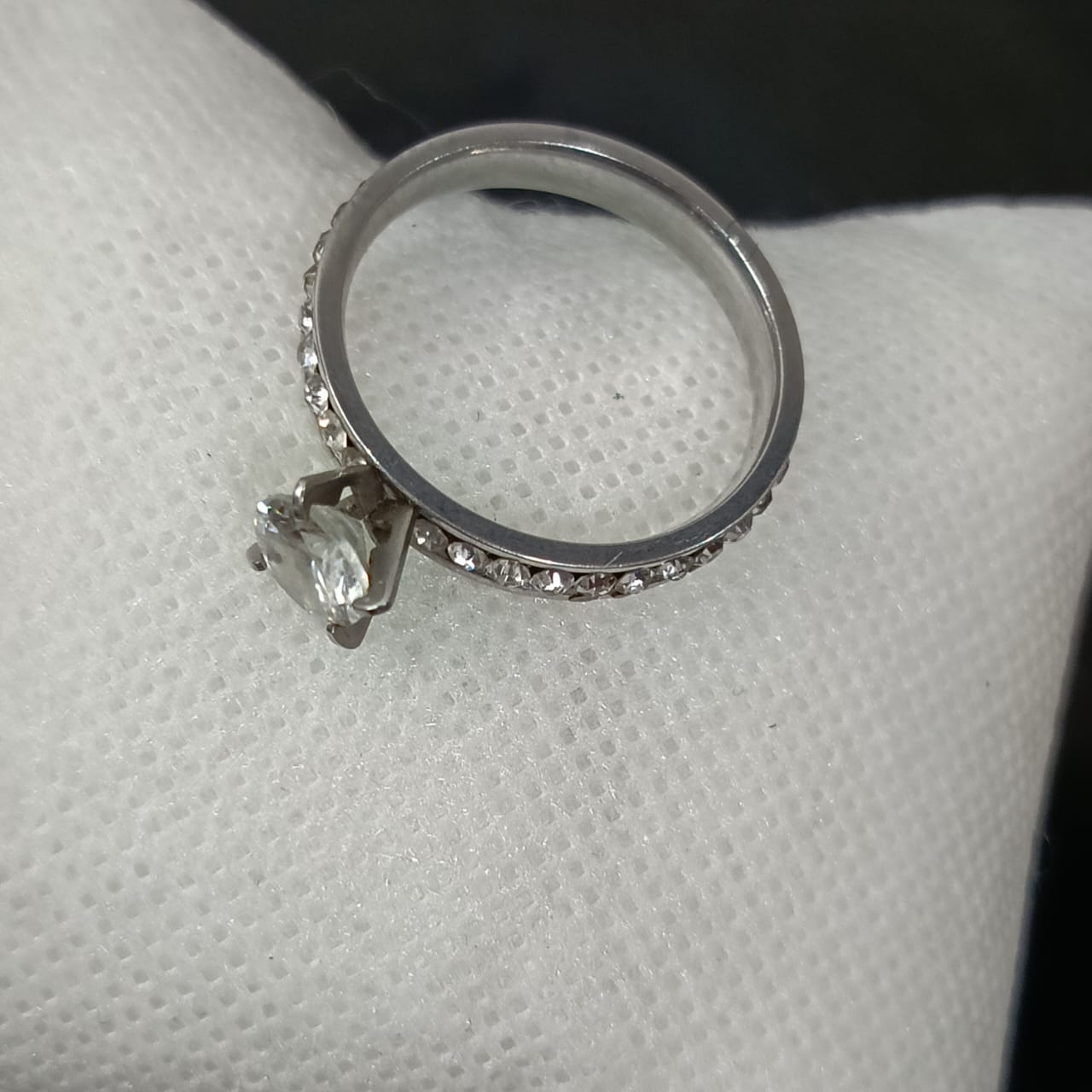 خاتم بلاكي أبيض