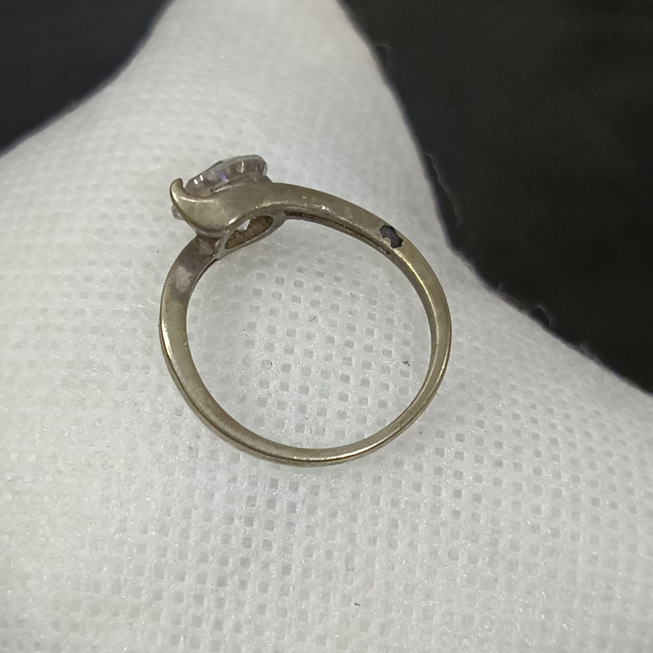 خاتم بلاكي أبيض