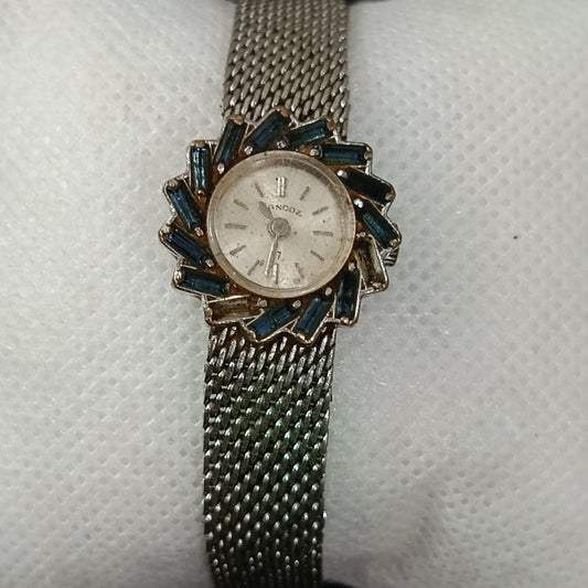 Montre Sandoz mécanique femme عاطلة