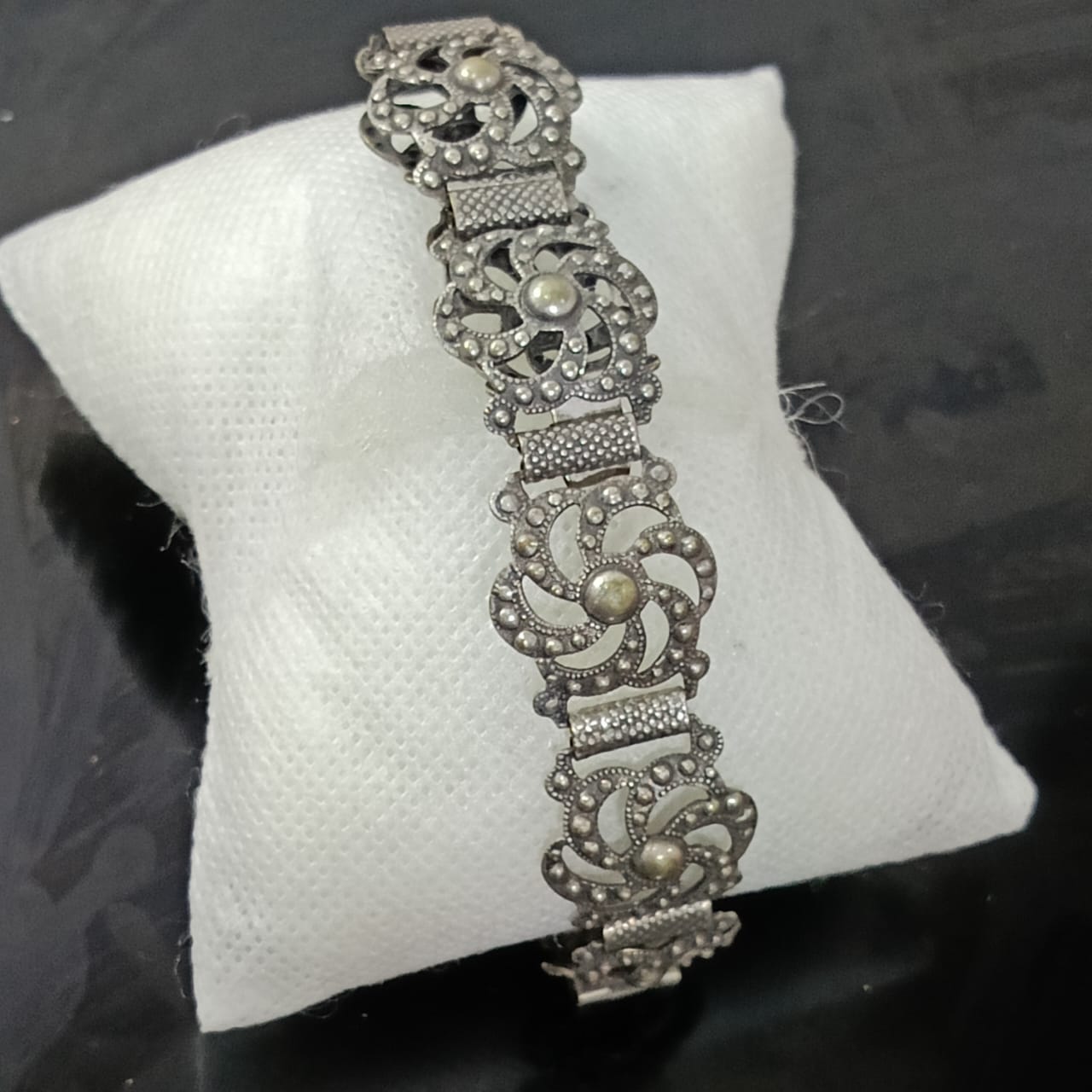 سوار نسائي نحاس أبيض