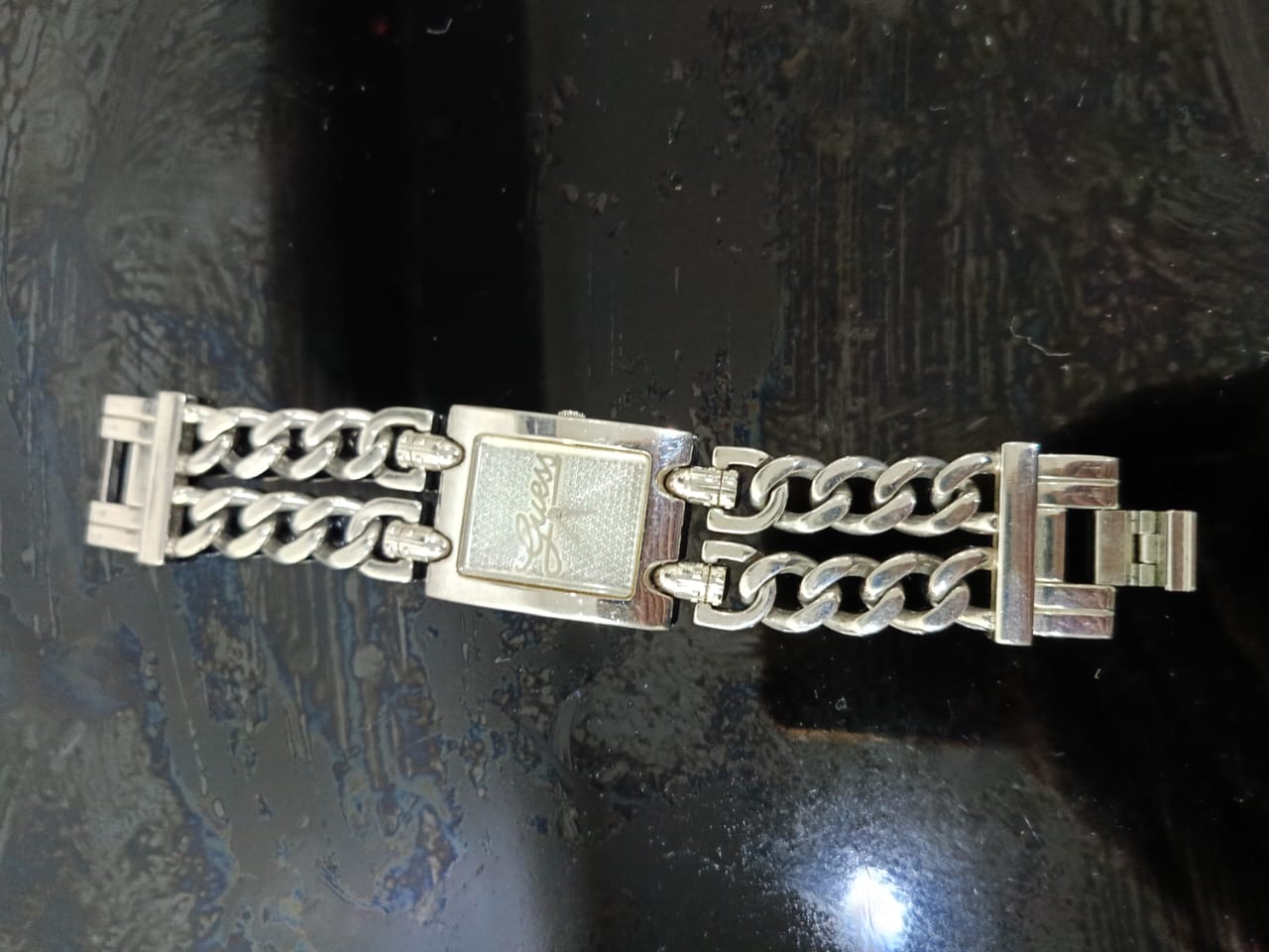 Montre Guess Femme original plaqué or Blanc