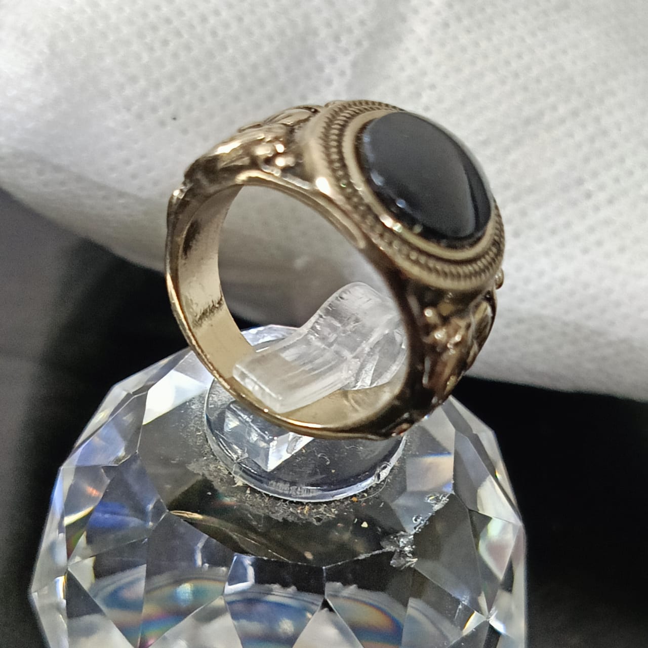 خاتم بلاكي أبيض