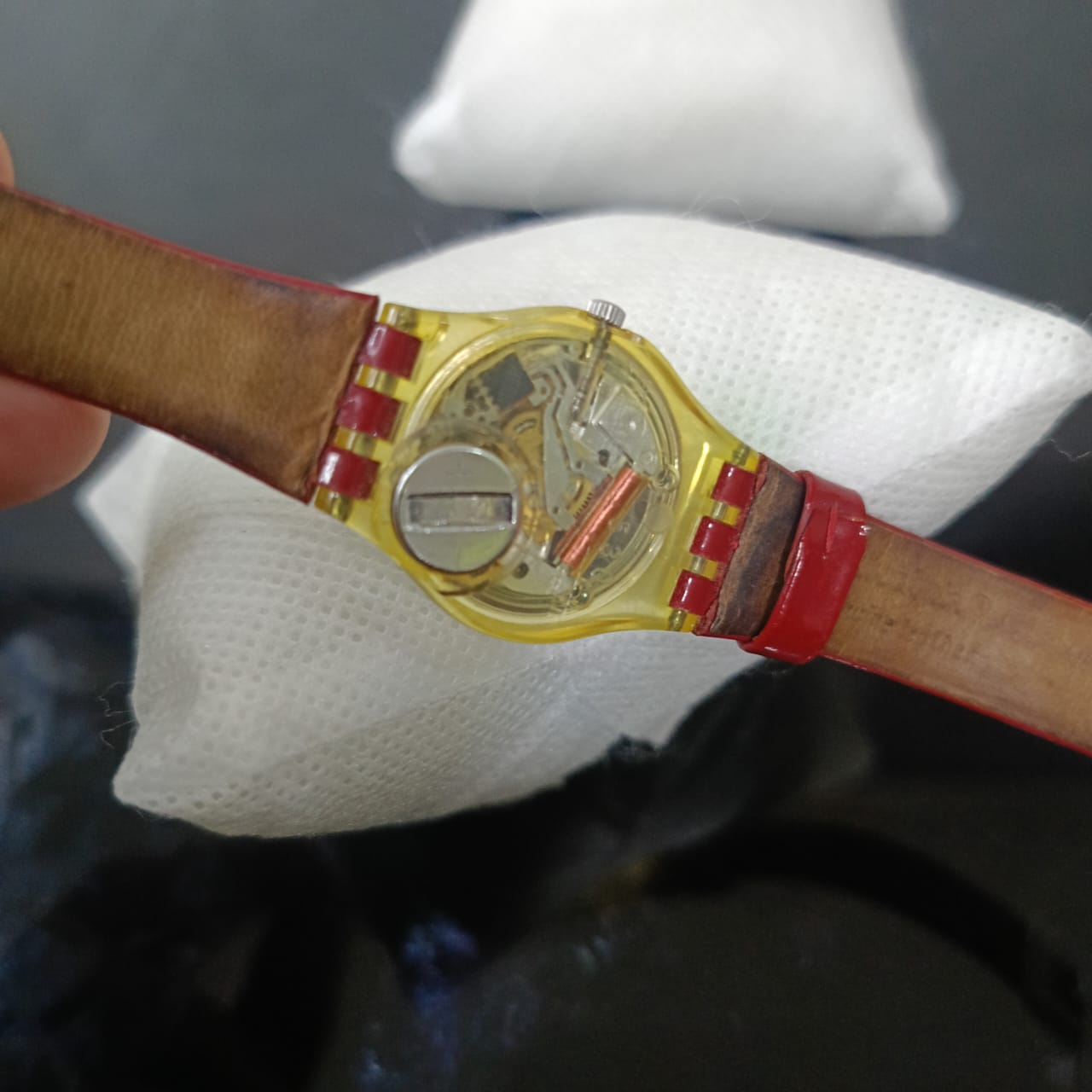 Montre swatch femme original