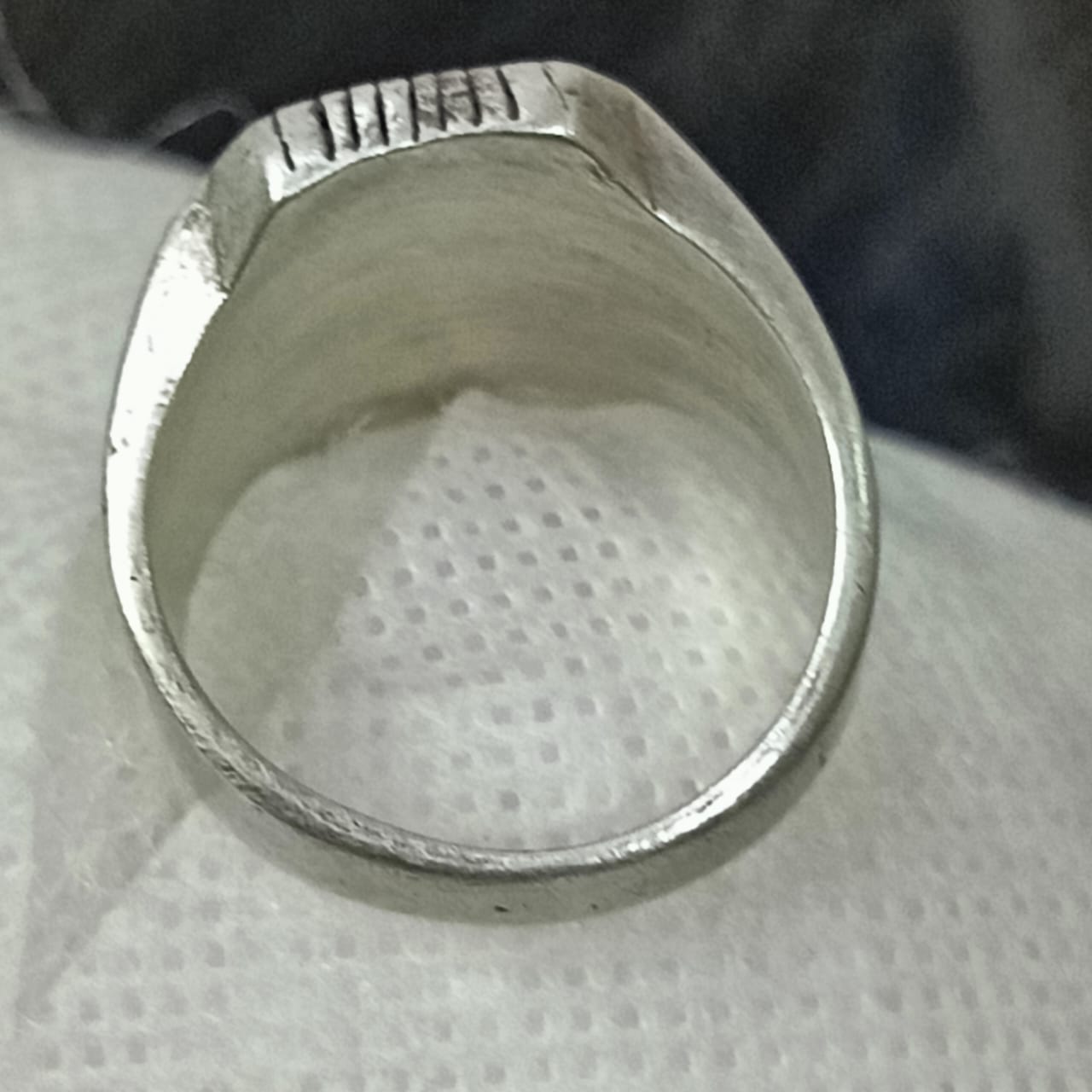 خاتم فضة بحجر الدم