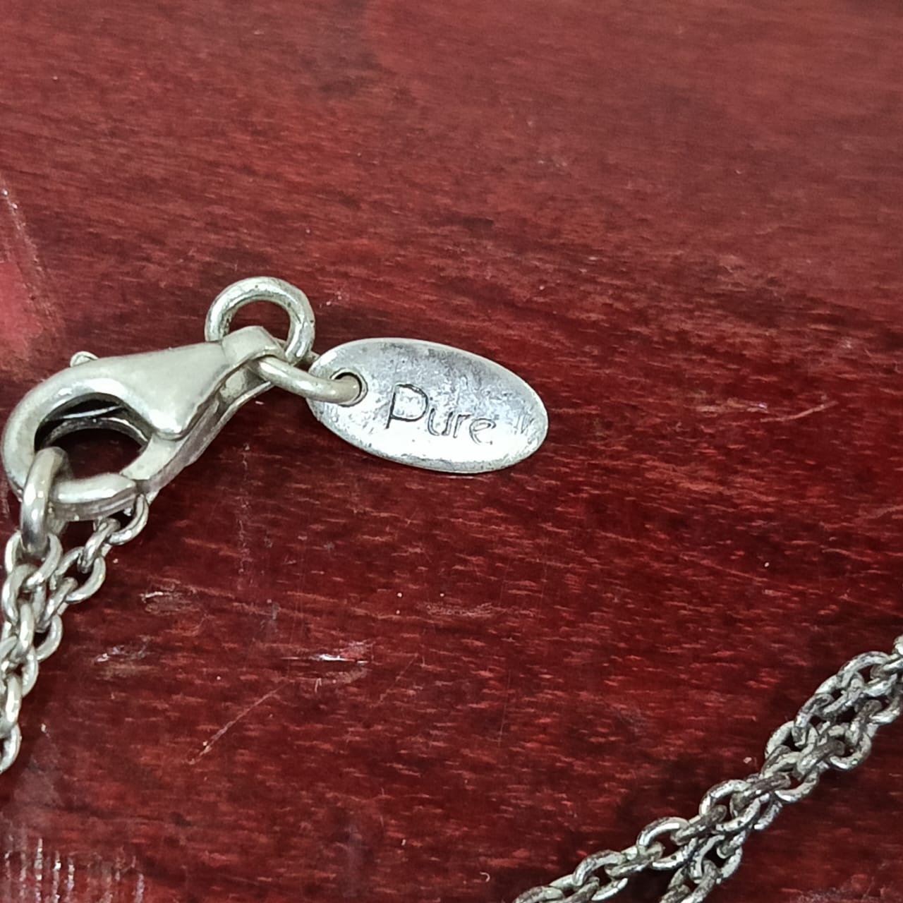 سلسلة فضة تحفة فرنسية بحجر سفير طبيعي