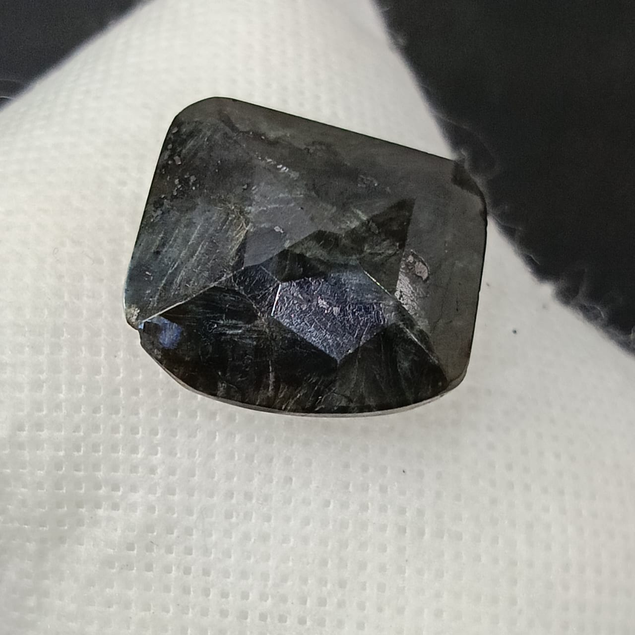 حجر طاووس أبريديت