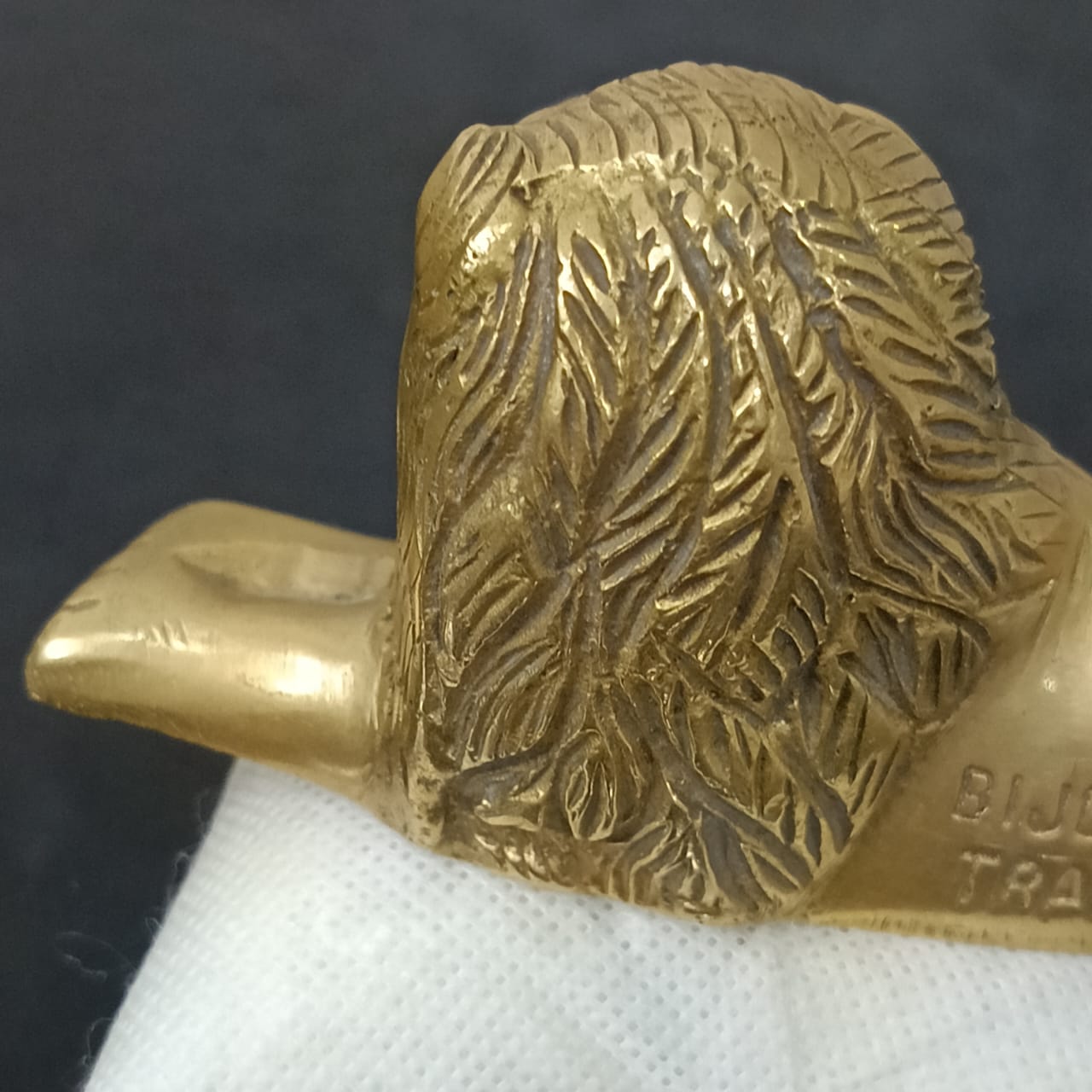 تحفة من برونز أصلية