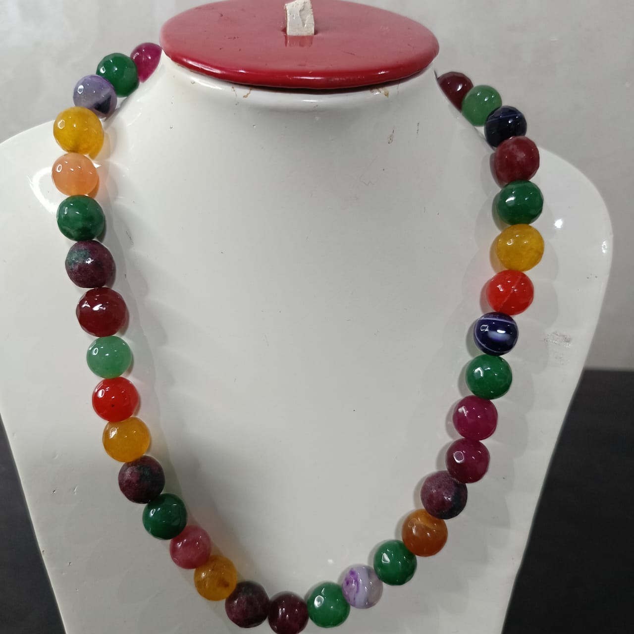 عقد تحفة بحجر  تورمالين ملون طبيعي