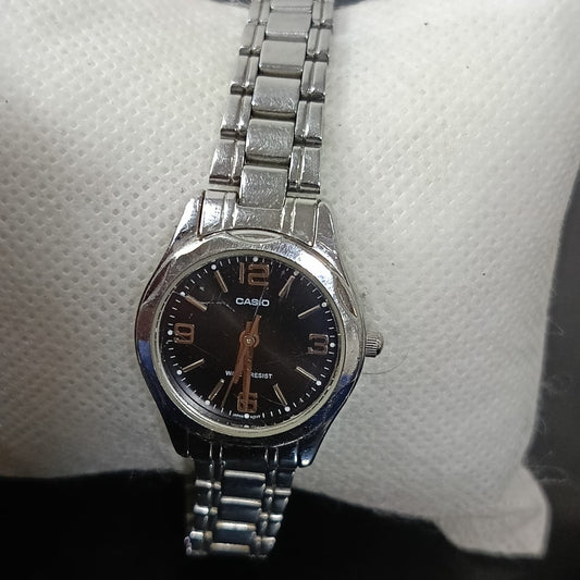 Montre casio femme original