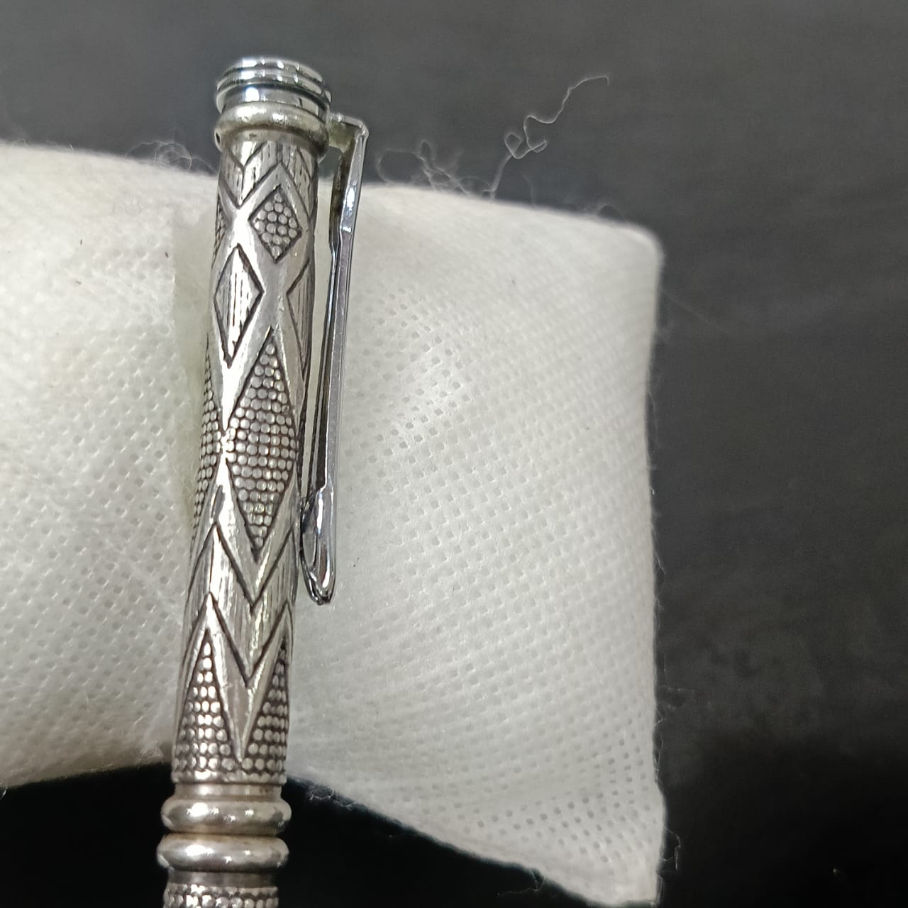 Stylo argenté antique