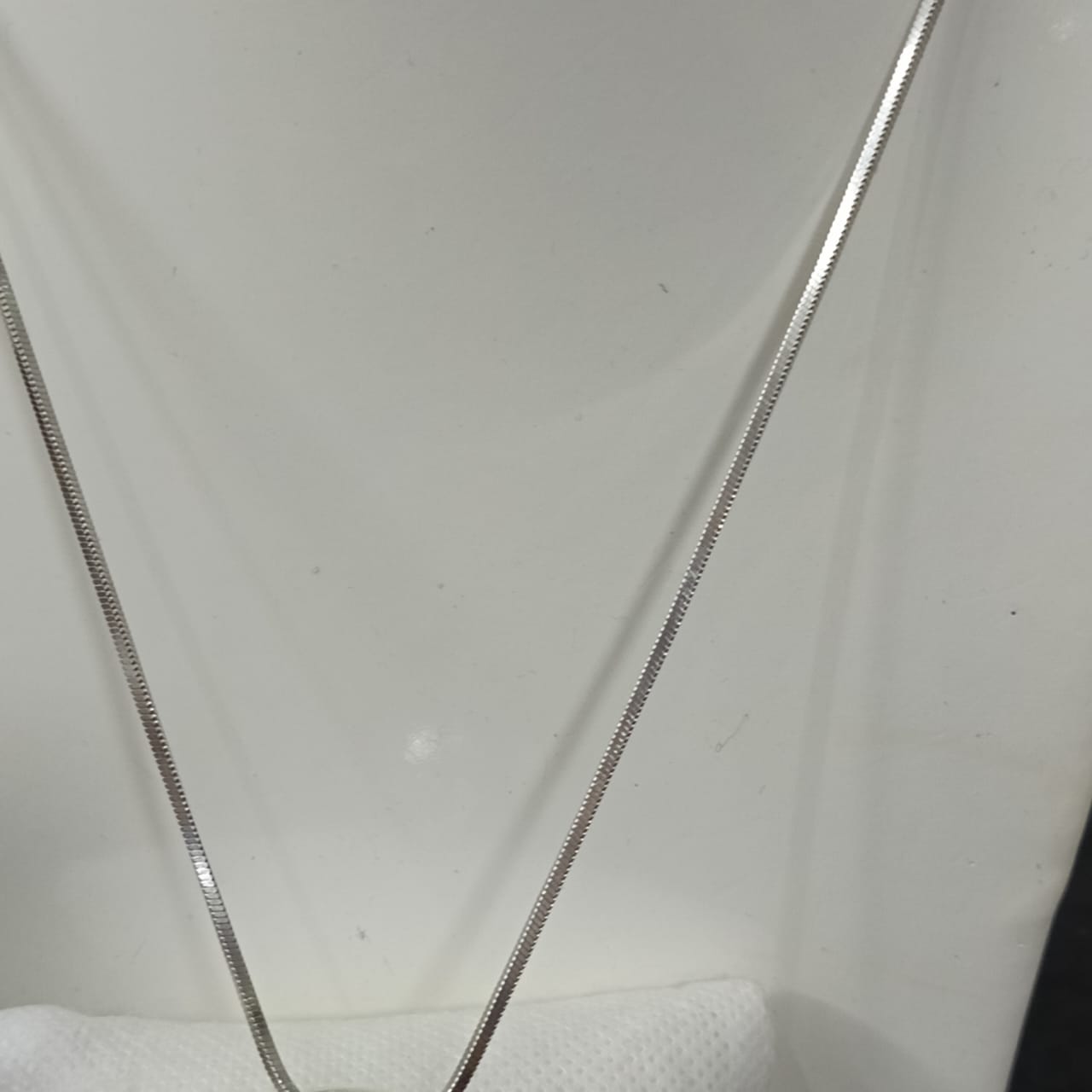 سلسلة تحفة فضة بحجر عقيق مصور