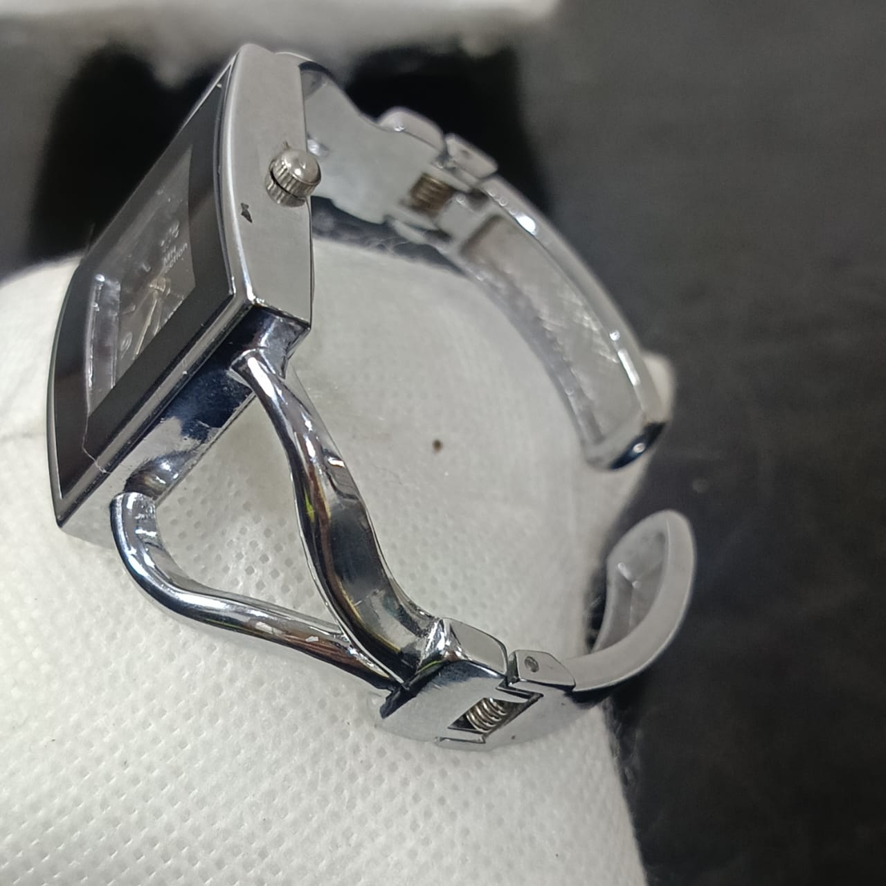 Montre MH femme original Quartz