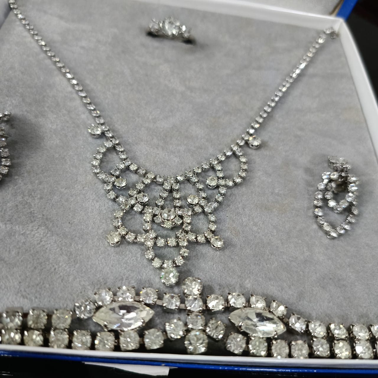 Ancien parure en plaqué or blanc vintage