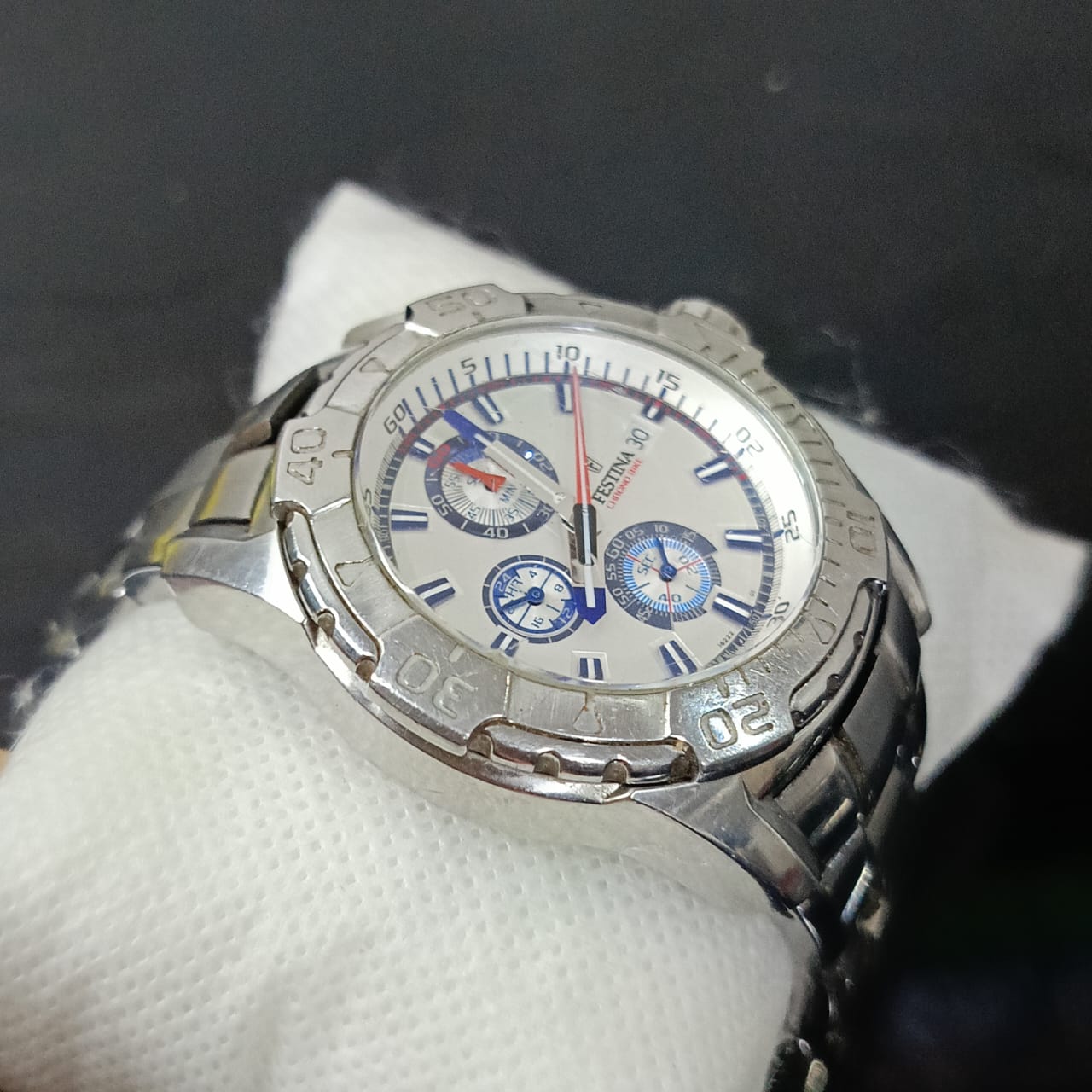 Montre Festina homme acier original