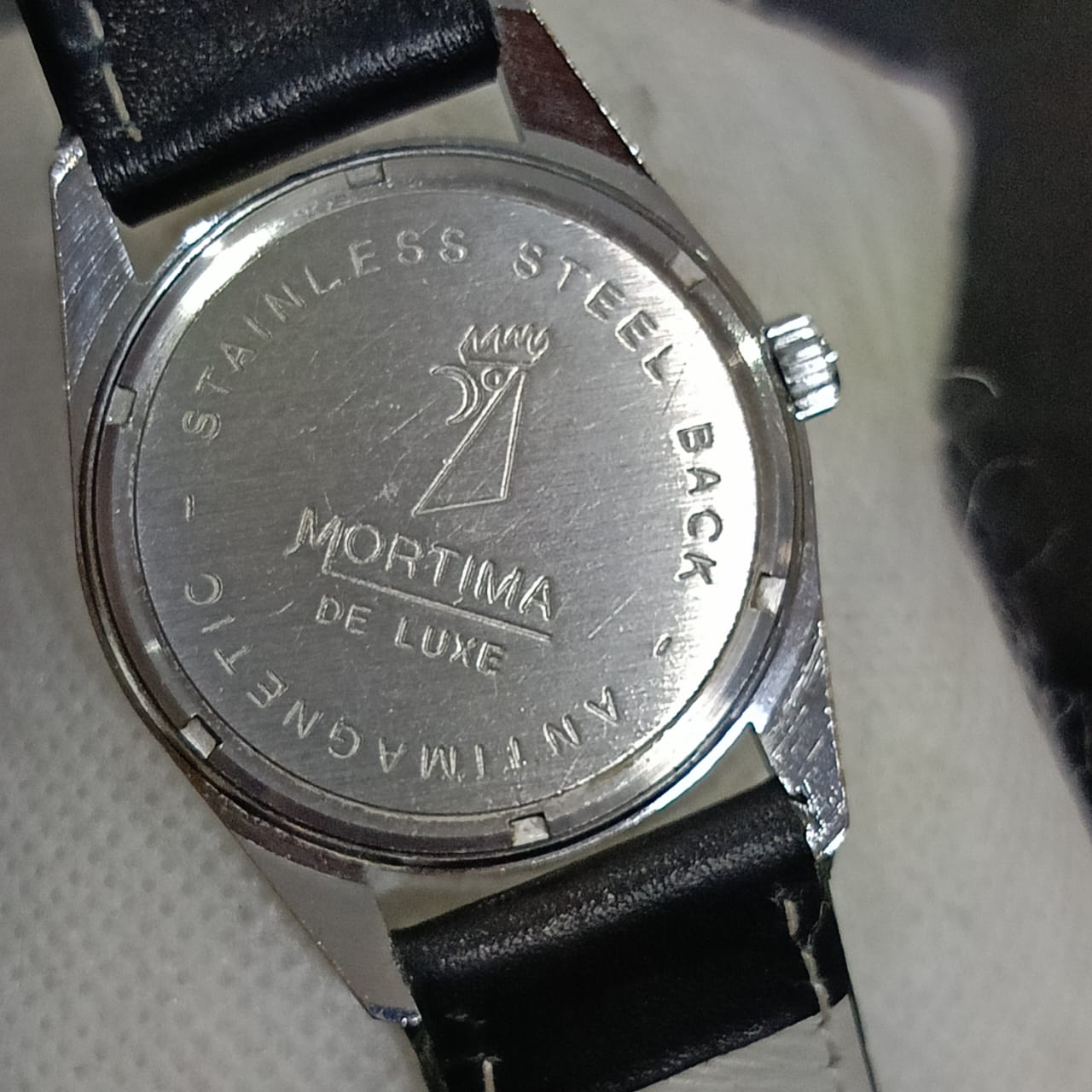 Montre mortima mécanique vintage