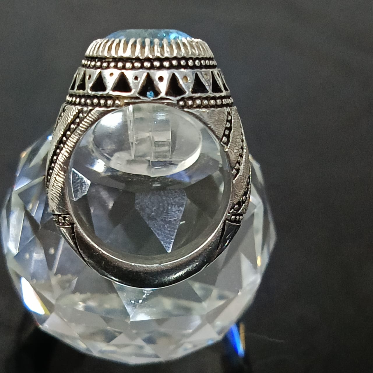 خاتم فضة تحفة بحجر توباز سماوي