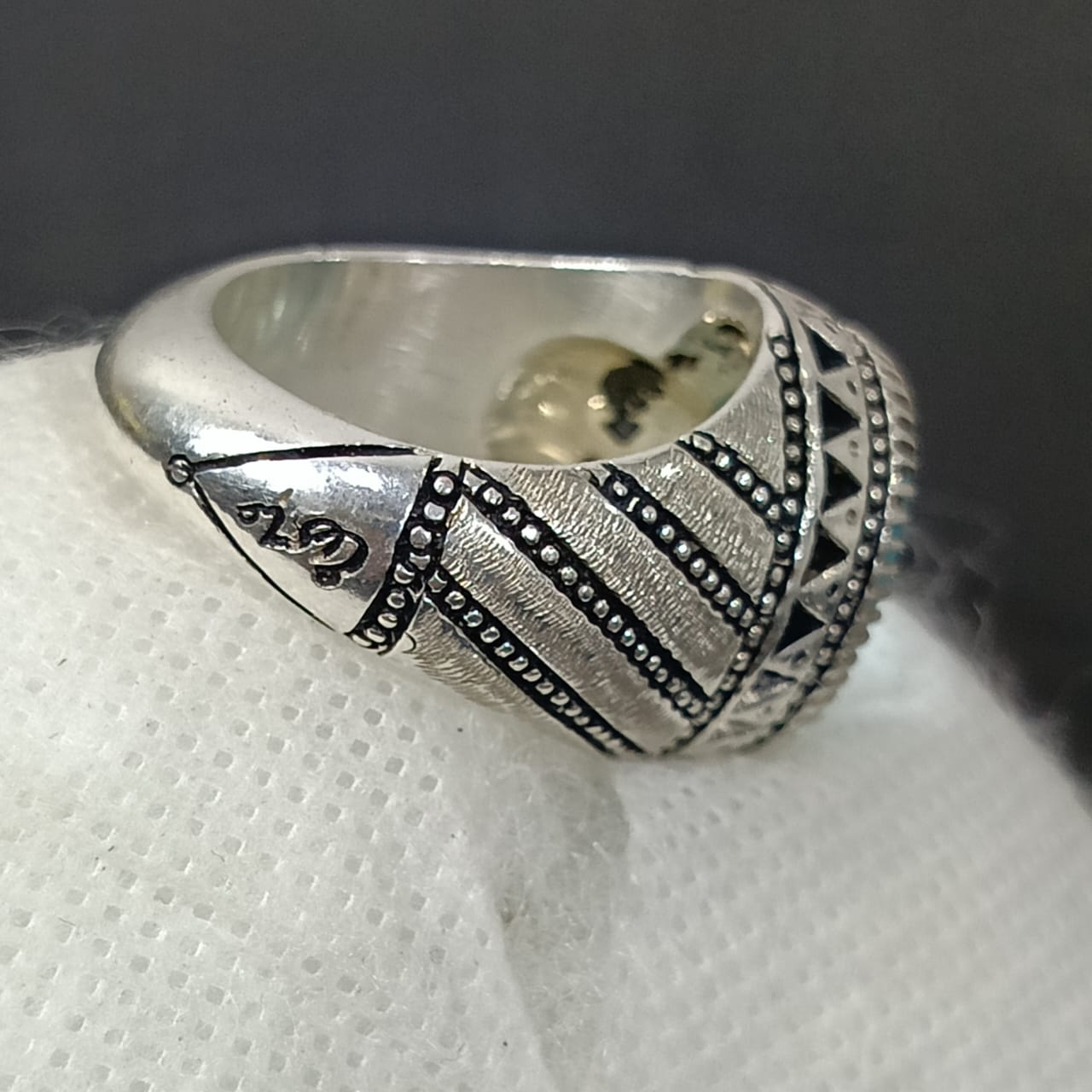 خاتم فضة تحفة بحجر توباز سماوي