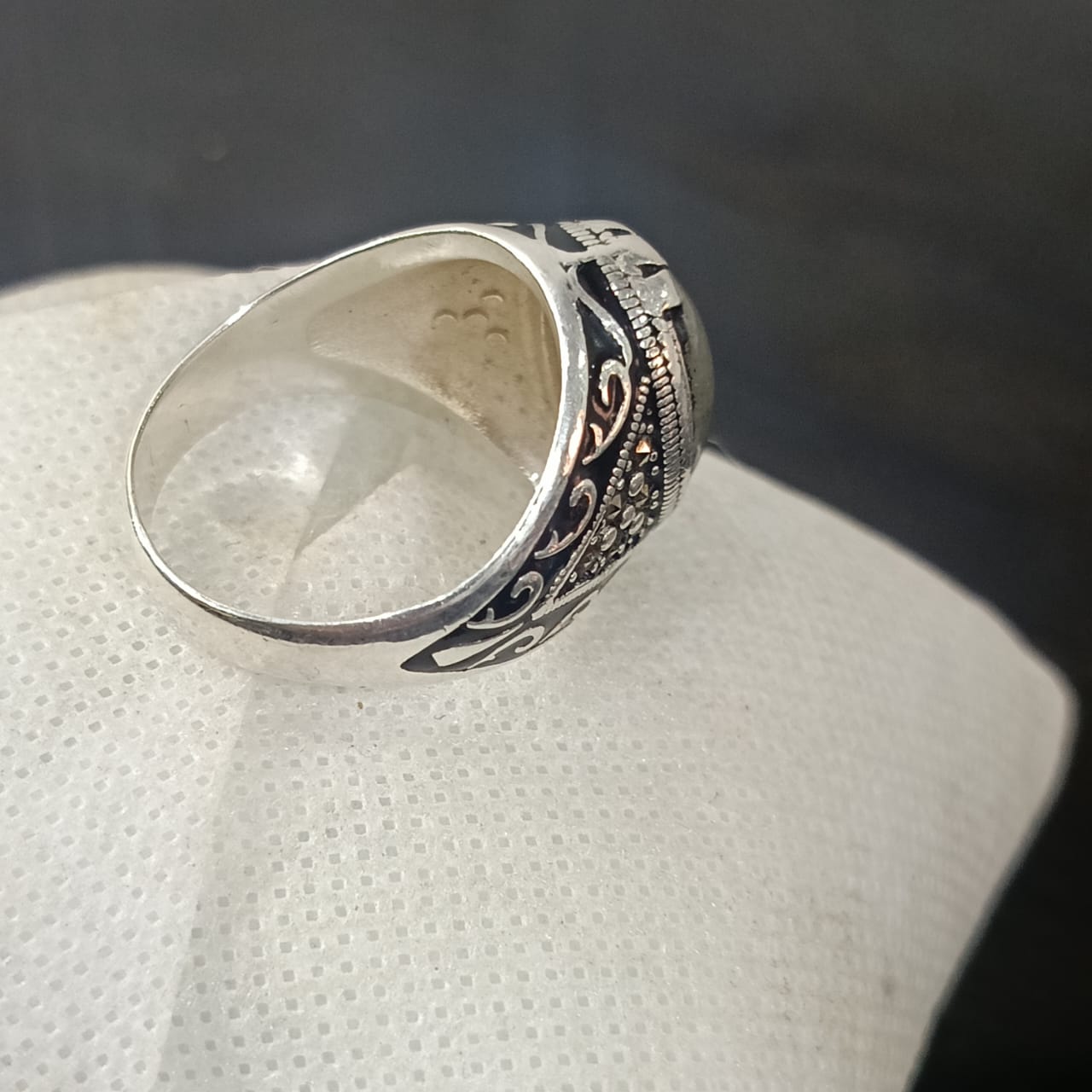 خاتم فضة بحجر طاوس طبيعي