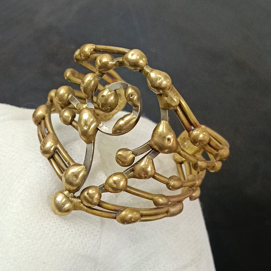 سوار قديم تحفة