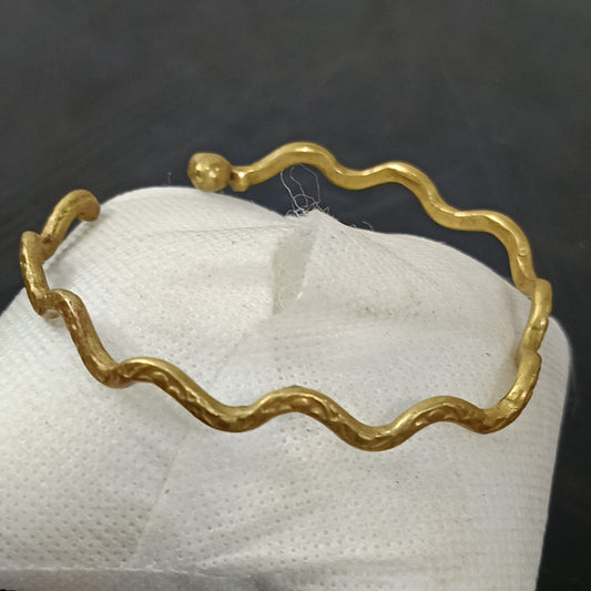 سوار تحفة قديمة