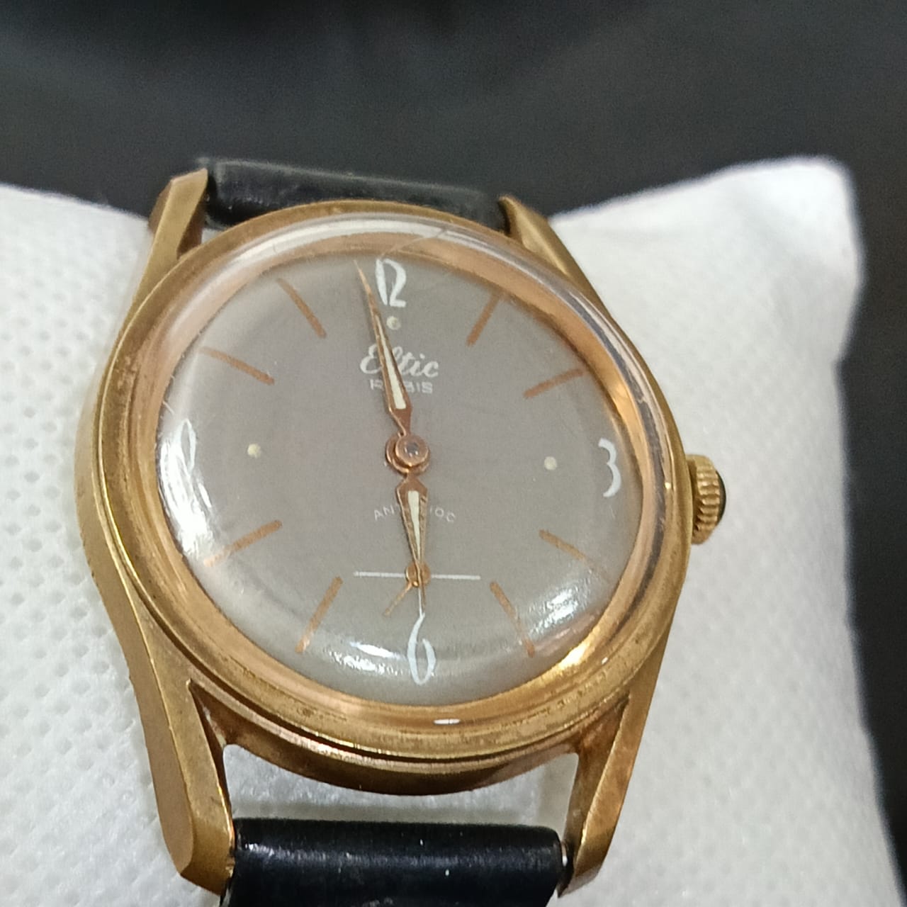 Montre eltic mécanique vintage original