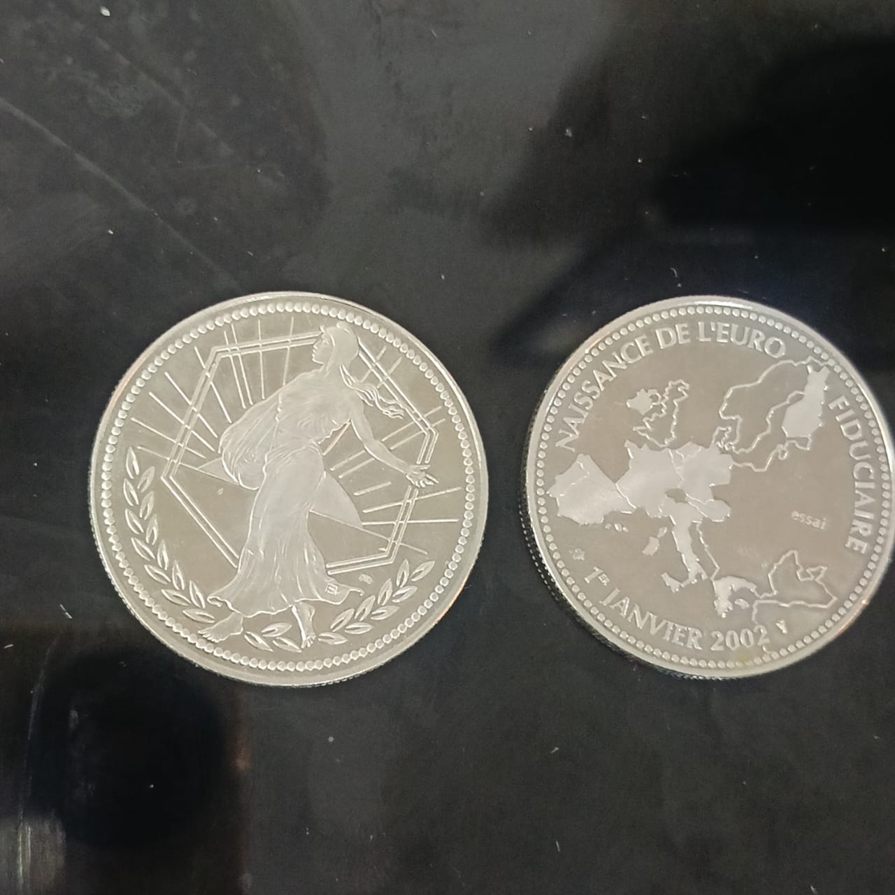 02 pièce monnaie essayer