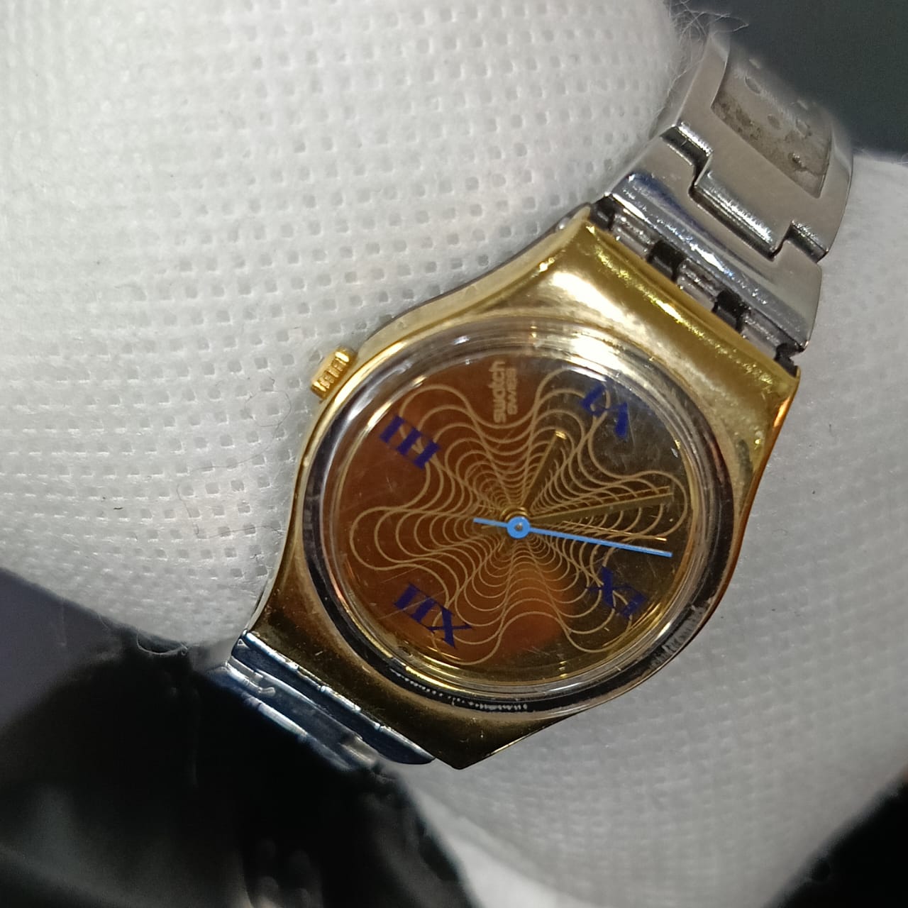 Montre swatch femme original Quartz