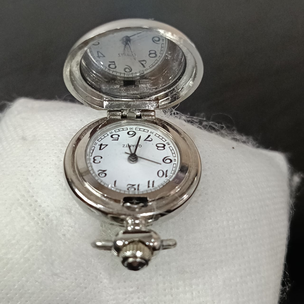 Montre gousset femme original Quartz