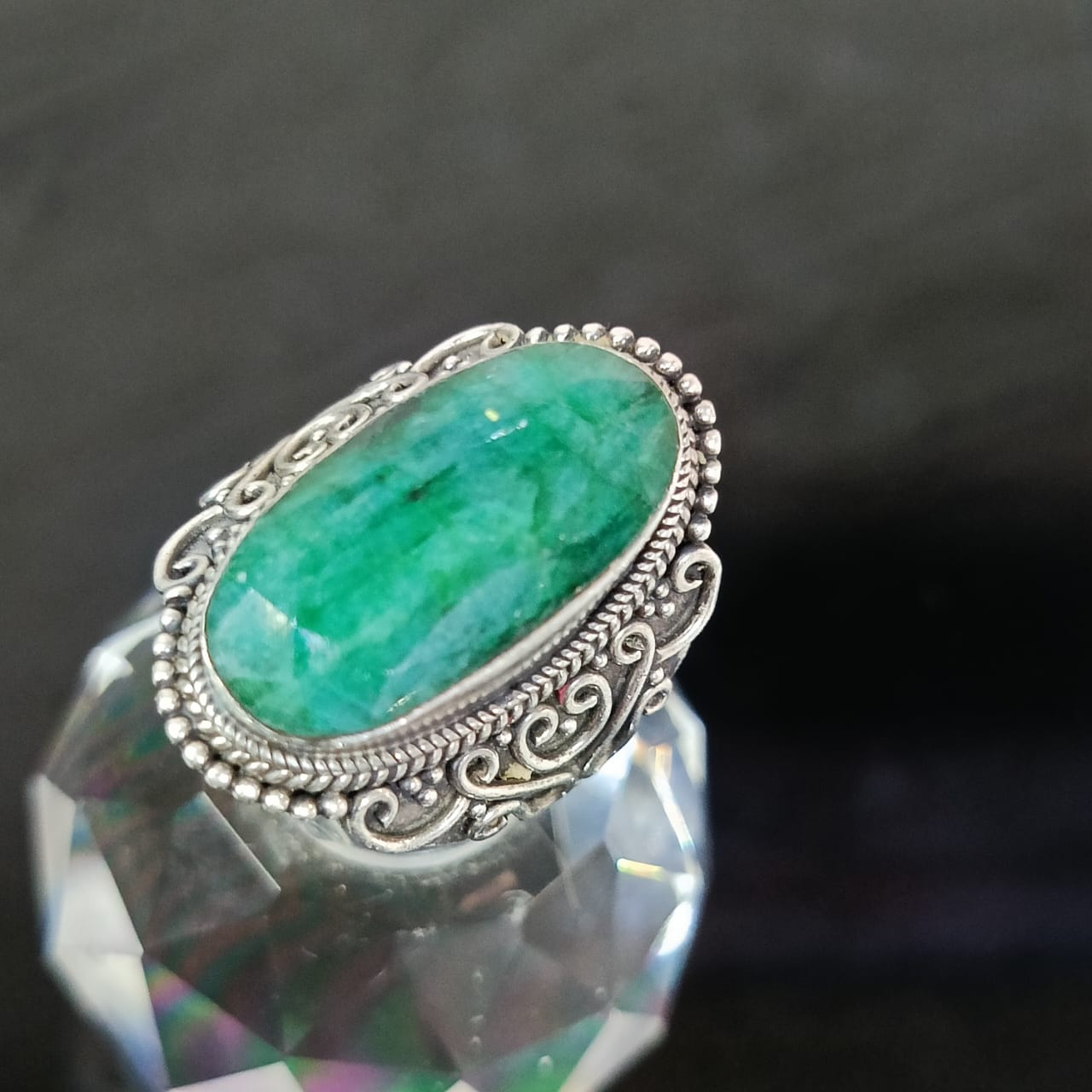 خاتم فضة نسائي مرصع بحجر زمرد طبيعي تحفة