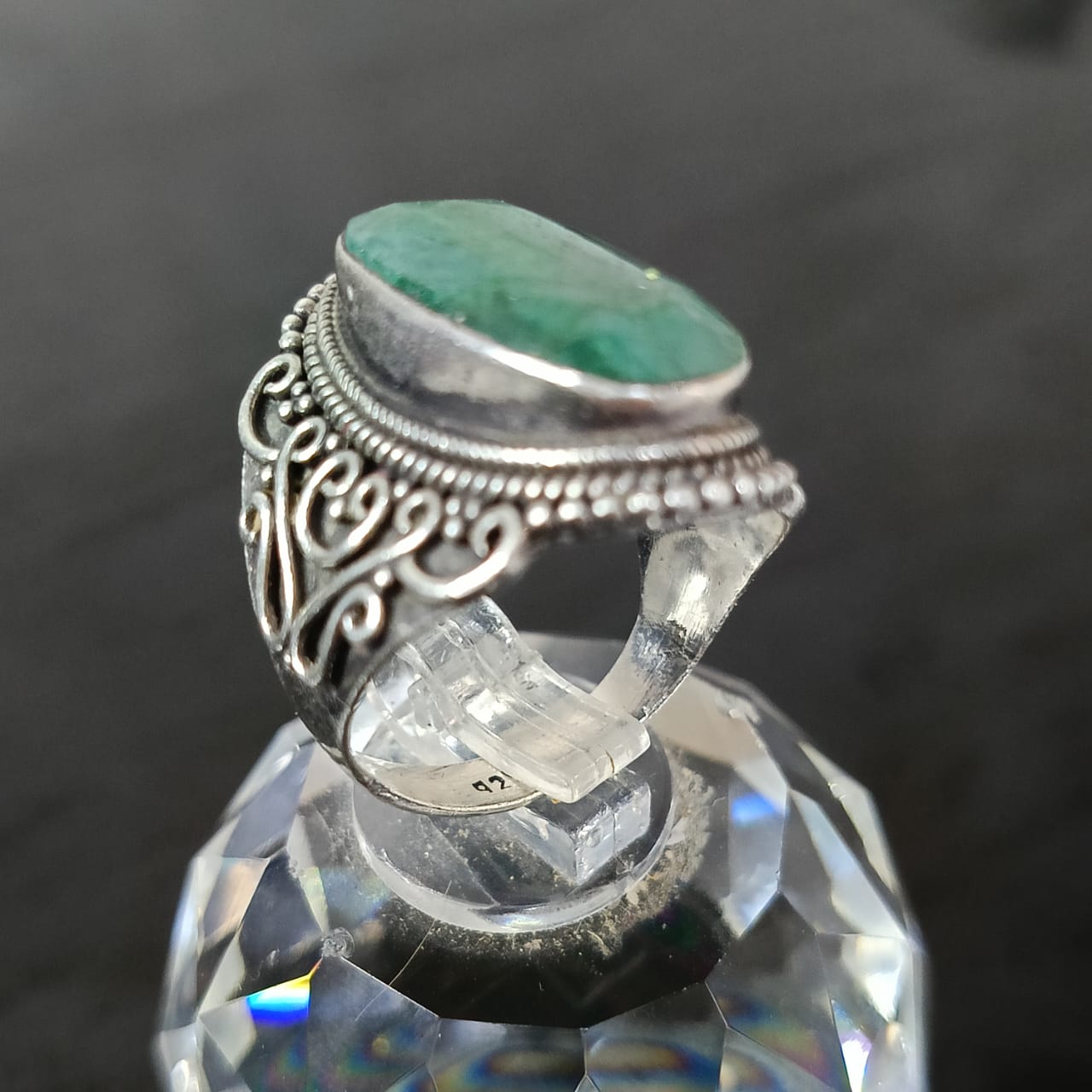 خاتم فضة نسائي مرصع بحجر زمرد طبيعي تحفة