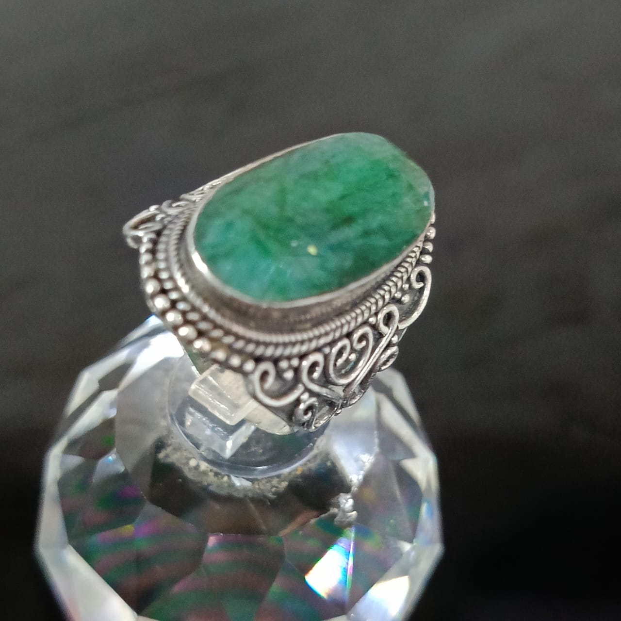 خاتم فضة نسائي مرصع بحجر زمرد طبيعي تحفة