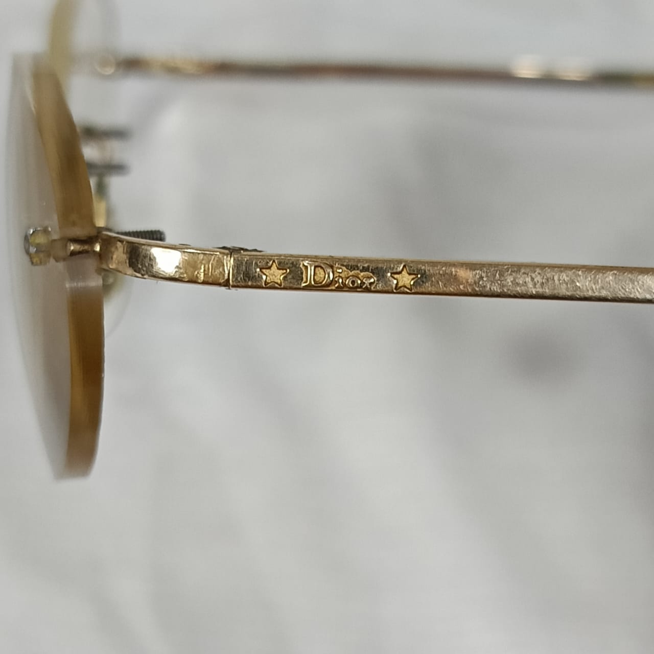 Cadre du lunette Dior femme en plaqué or vintage