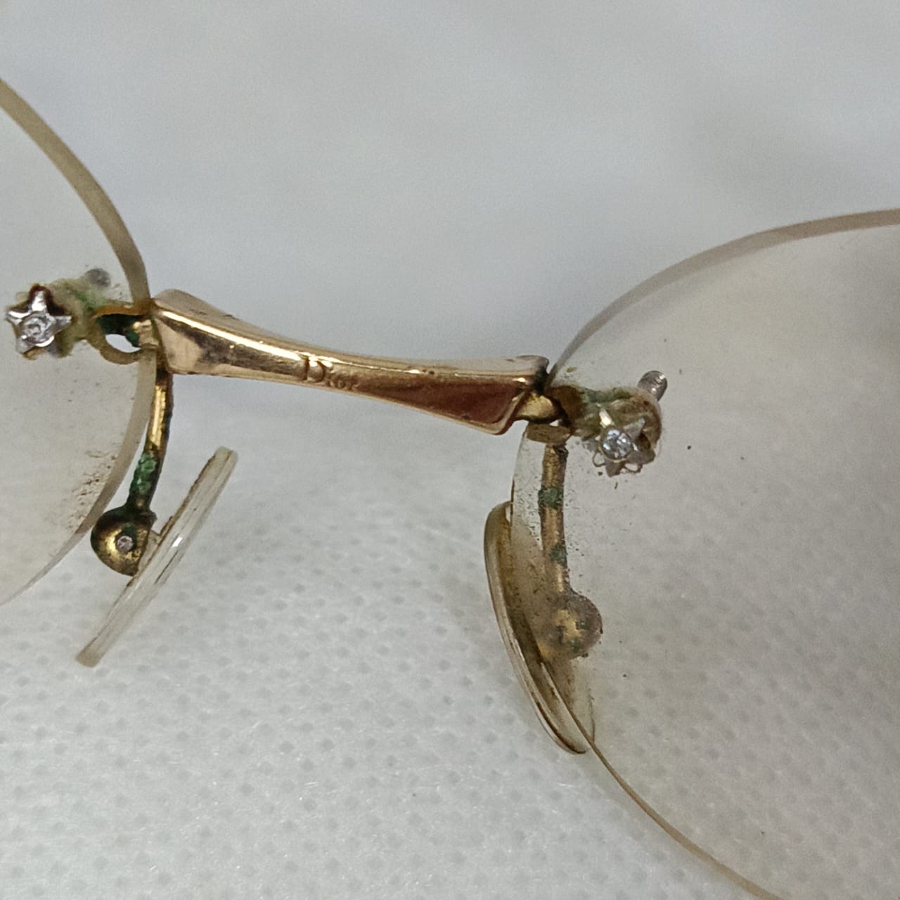 Cadre du lunette Dior femme en plaqué or vintage
