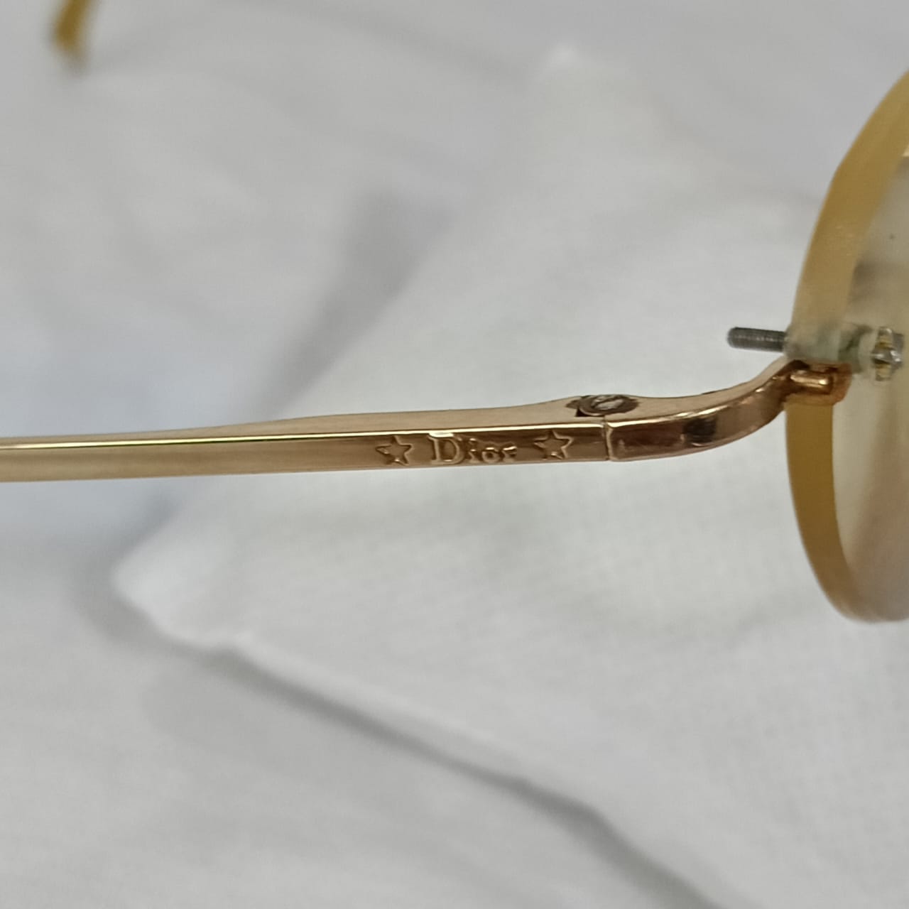 Cadre du lunette Dior femme en plaqué or vintage