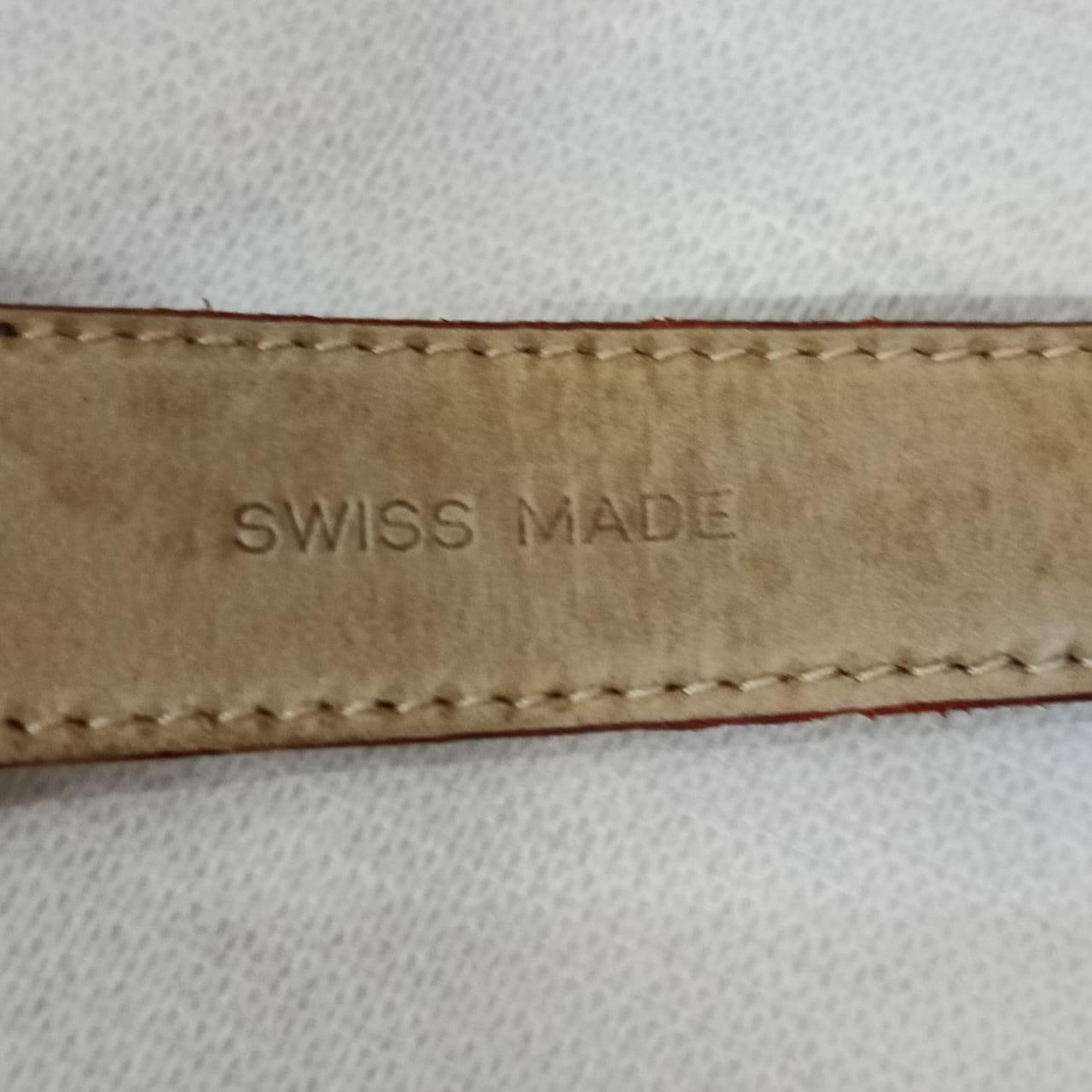 Montre muslima مسلمة automatique suisse original en plaqué or 10m
