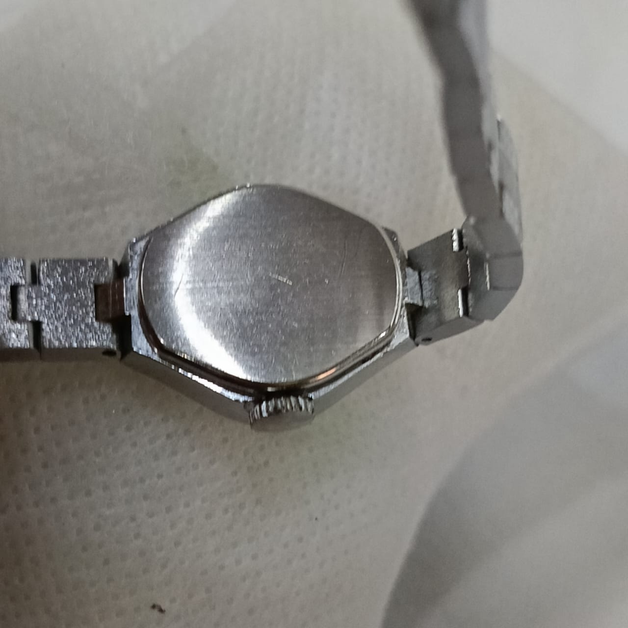 Montre Amal mécanique femme en plaqué or