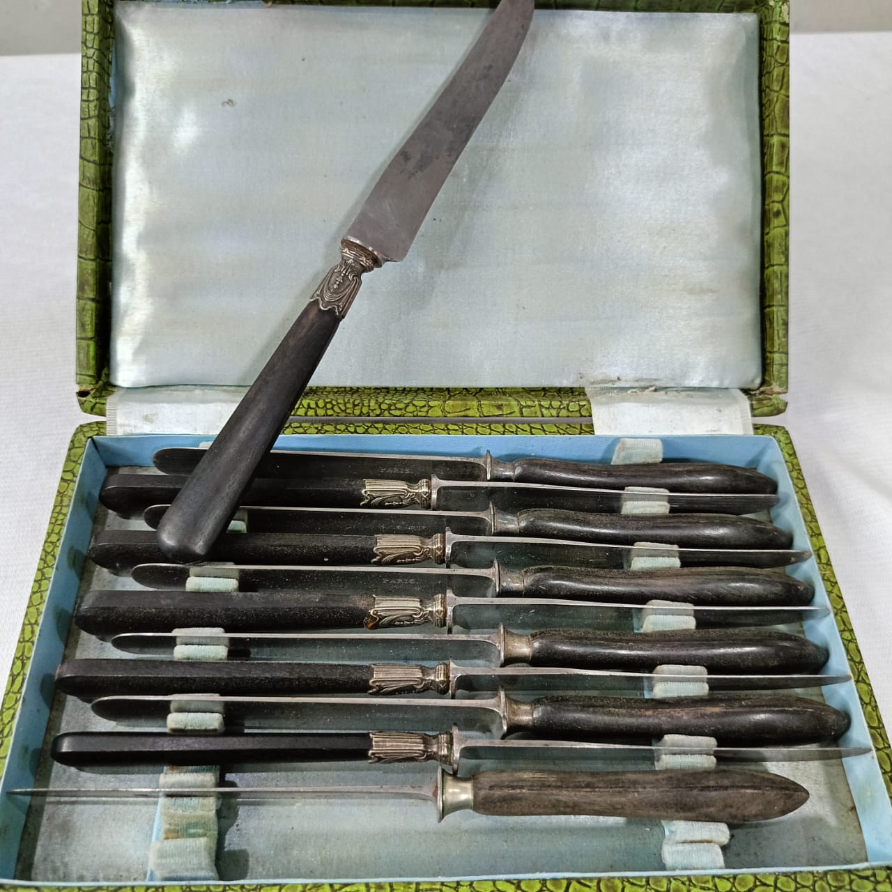 Coffret argenté antique vintage 12 pièce