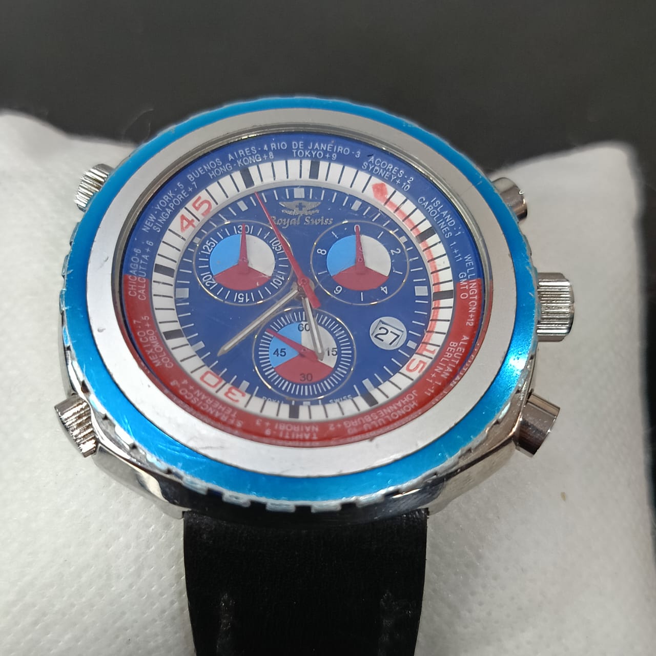 Montre royal suiss chrinographe Quartz original
