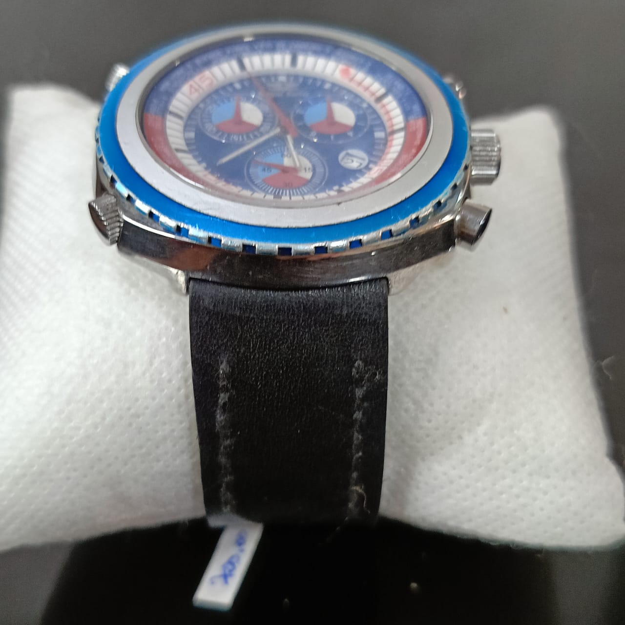 Montre royal suiss chrinographe Quartz original