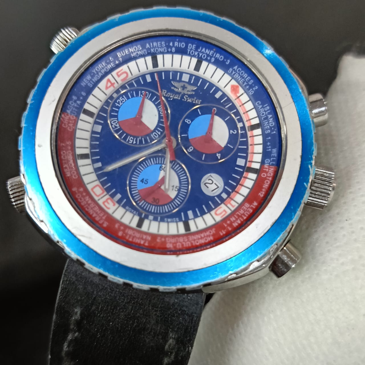 Montre royal suiss chrinographe Quartz original