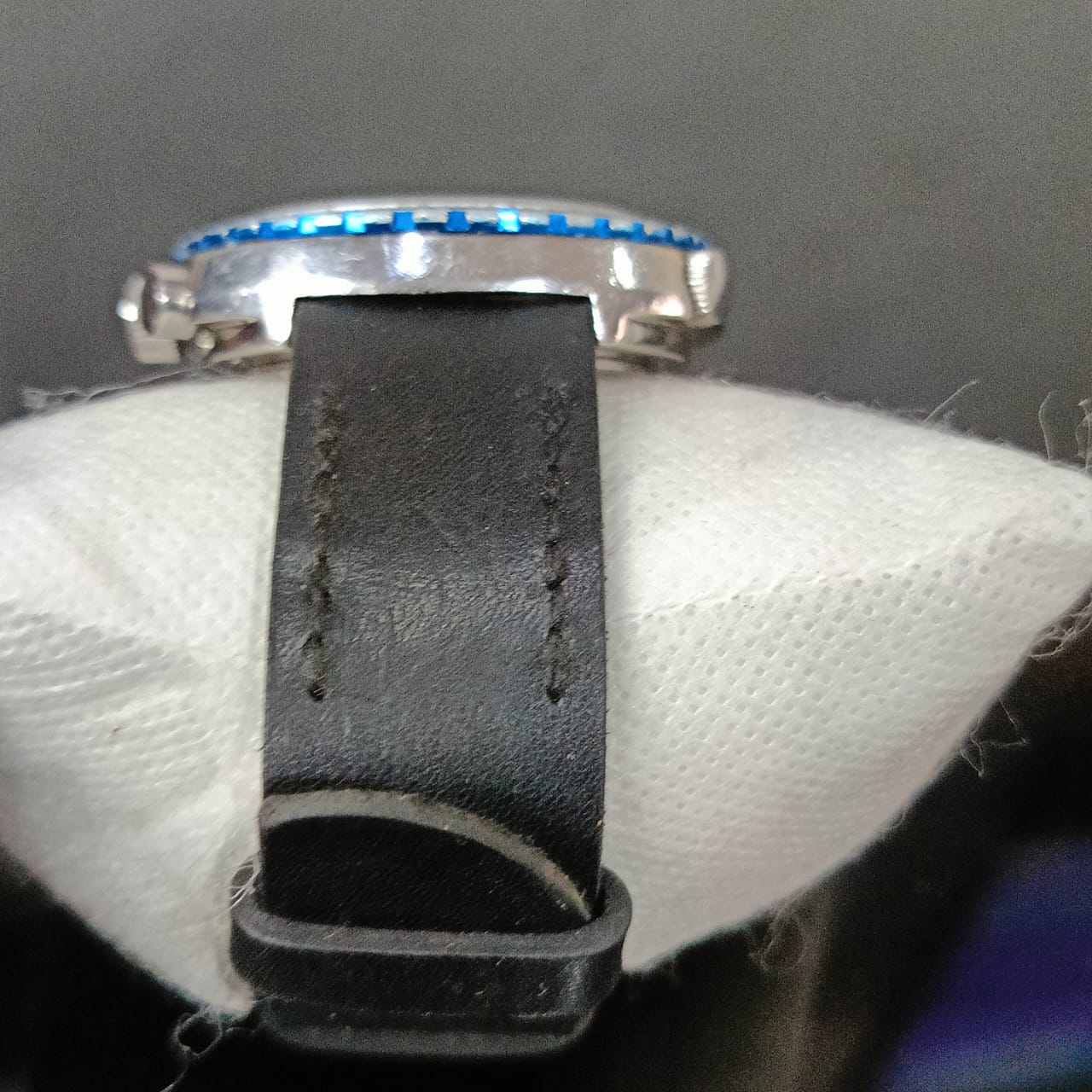 Montre royal suiss chrinographe Quartz original