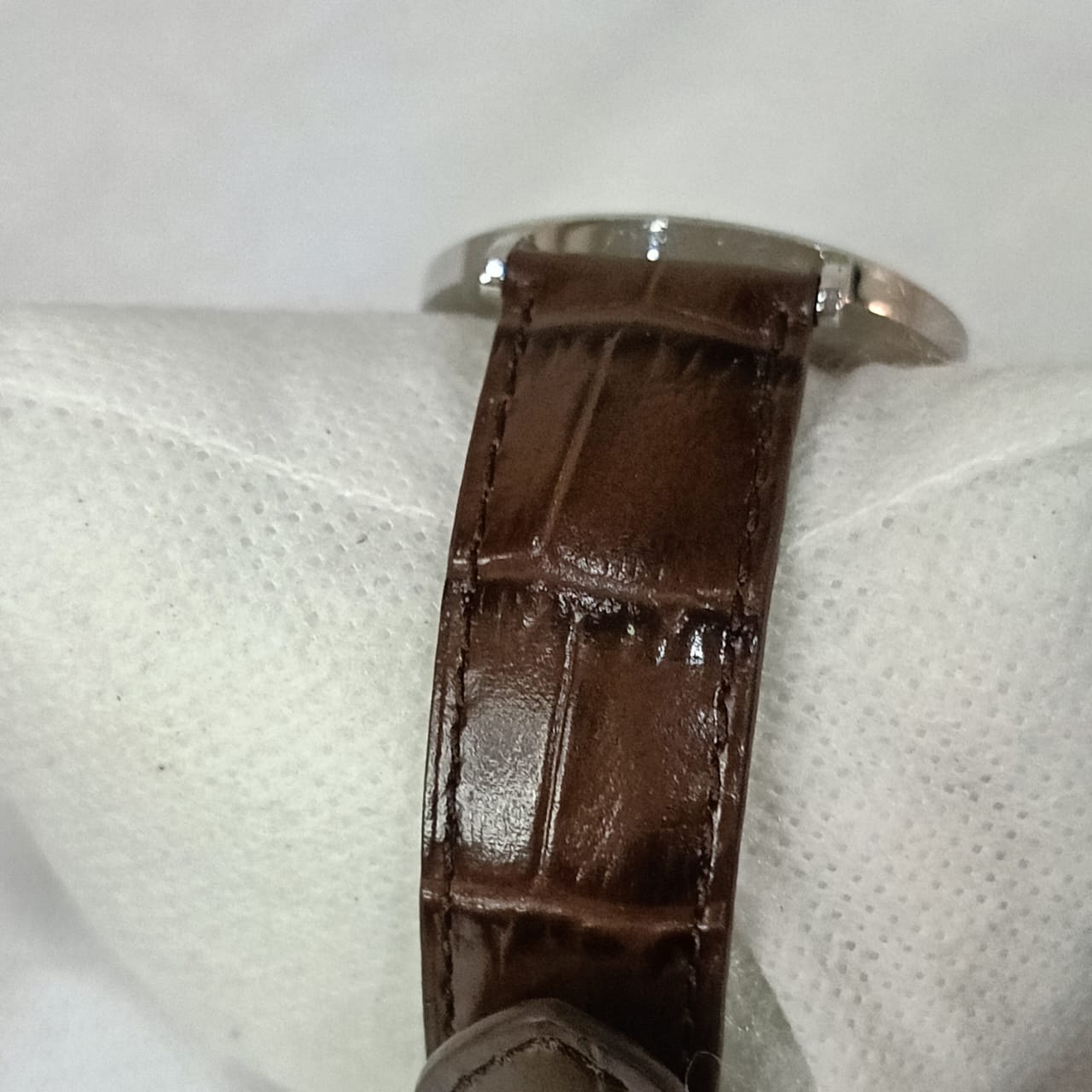 Montre DW daniel Wellington extra plat original unisexe