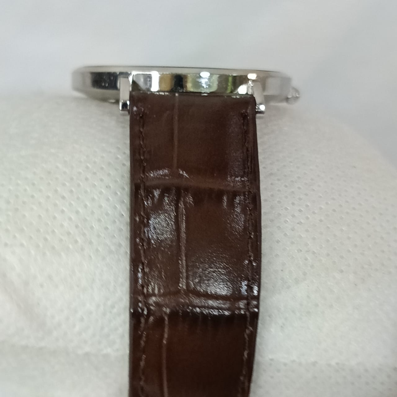 Montre DW daniel Wellington extra plat original unisexe