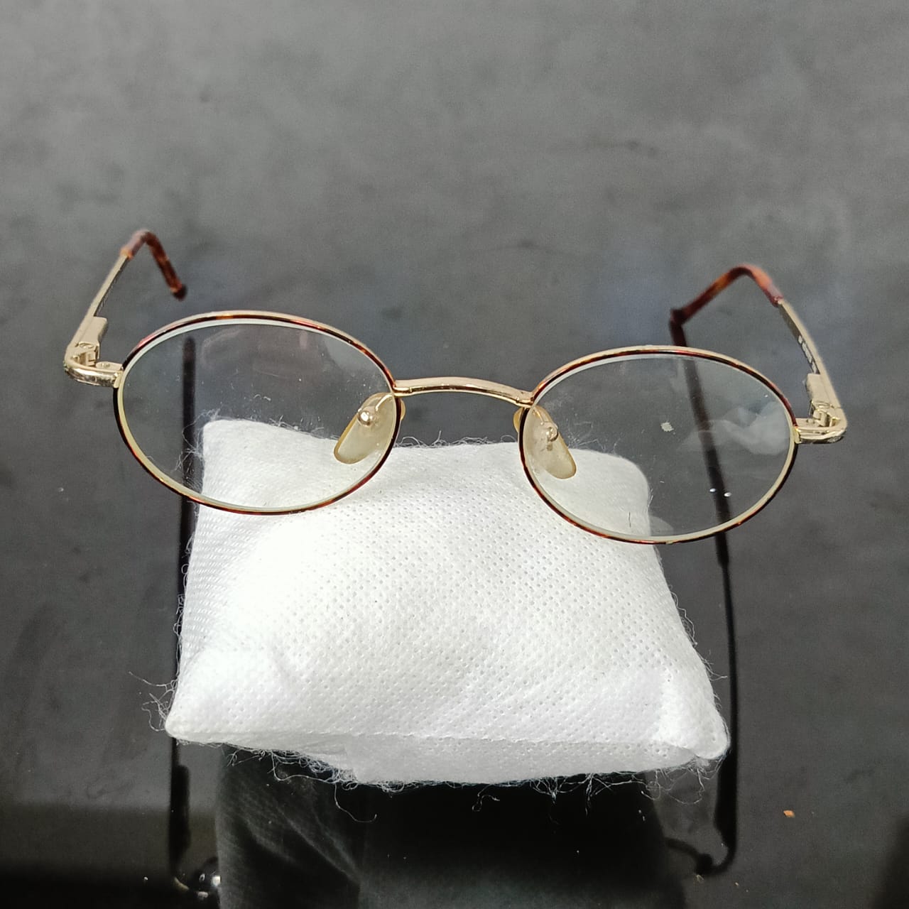 Cadre du lunette vintage original