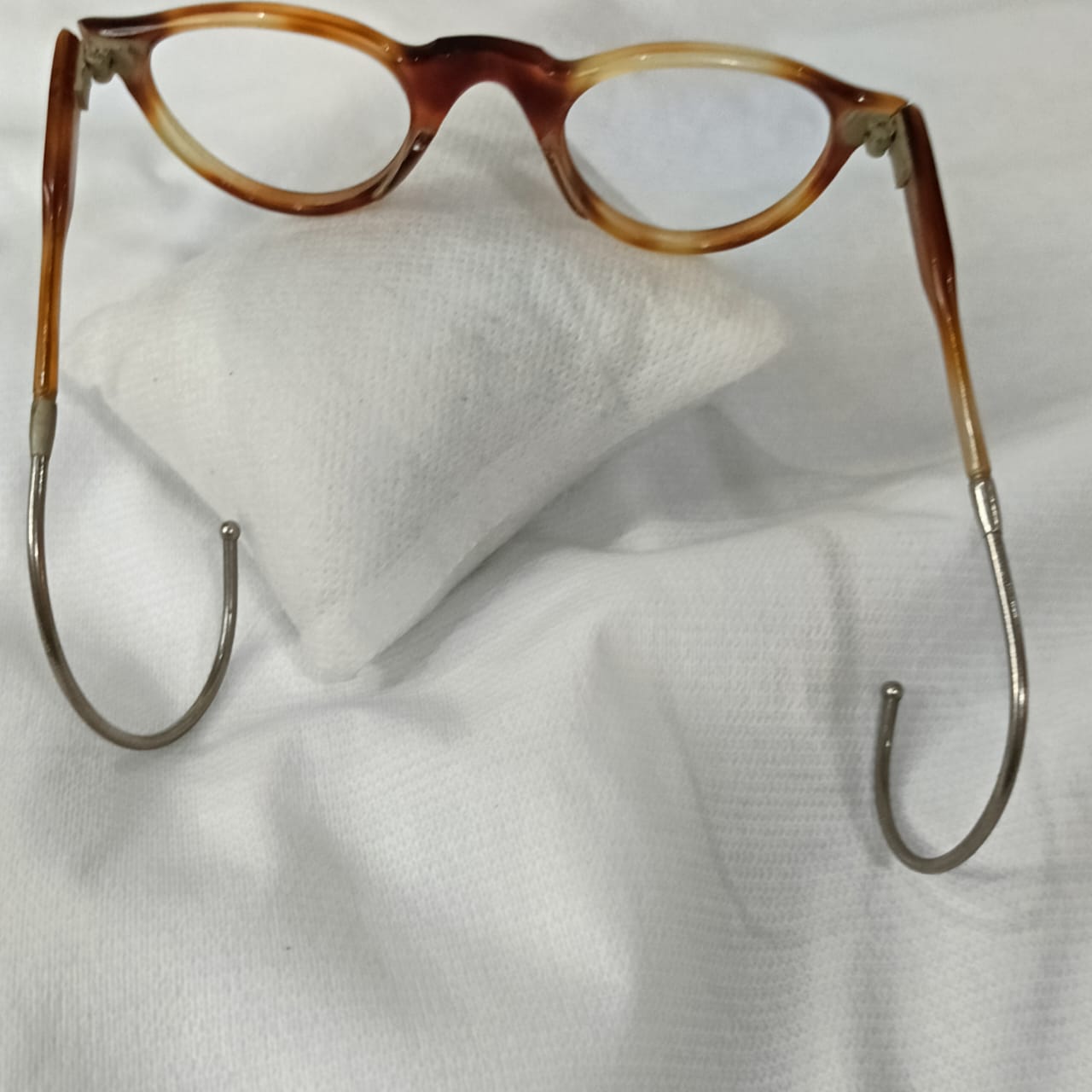 Cadre du lunette vintage original