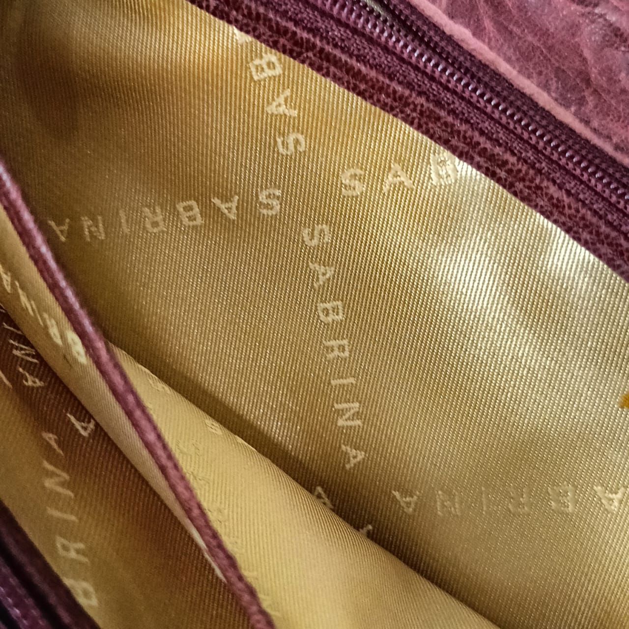 Portefeuille Sabrina en cuir vintage original
