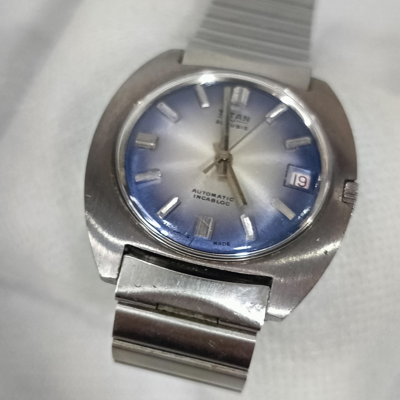 Montre titan automatique original