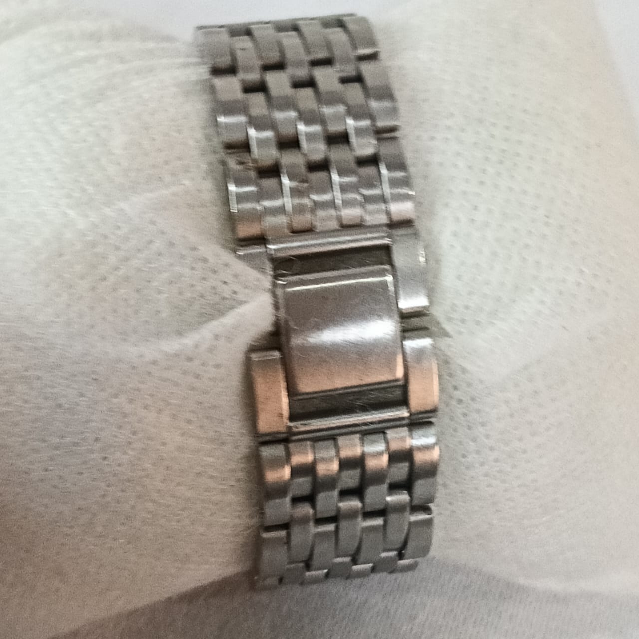 Montre Guess titanium femme original Quartz