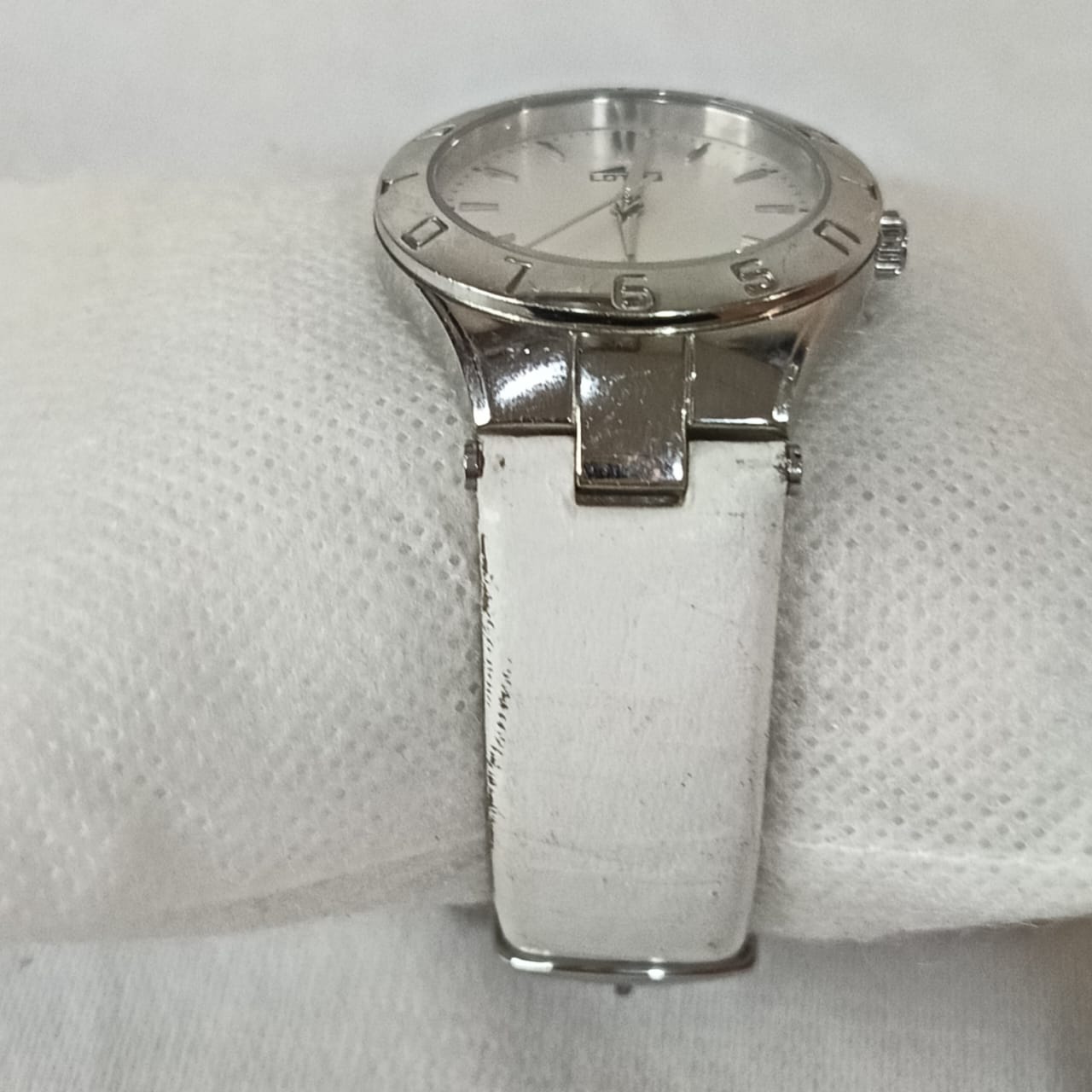 Montre lotus femme original Quartz